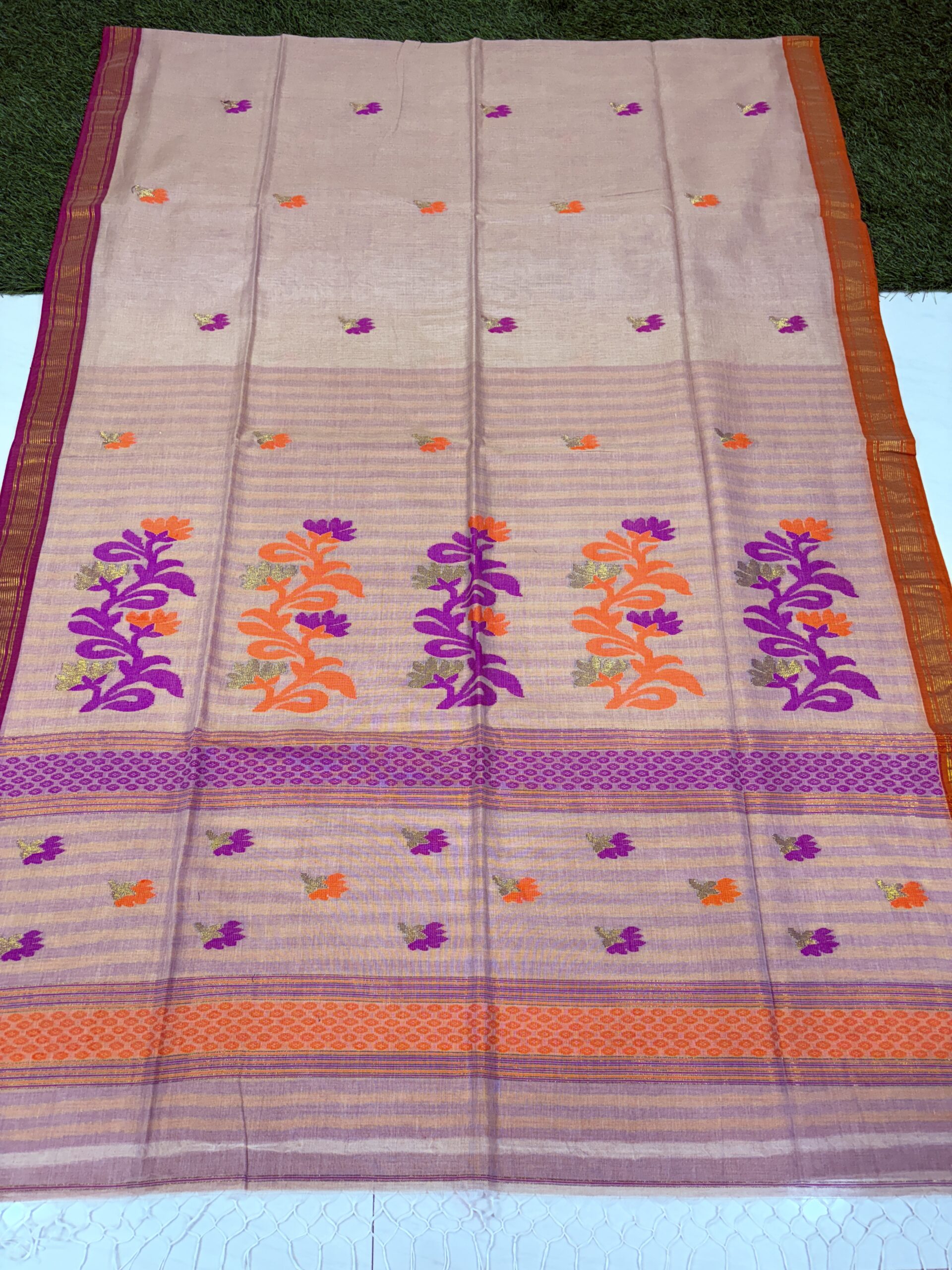 Redish Beige Handloom Premium Cotton Jamdani Saree - Image 3