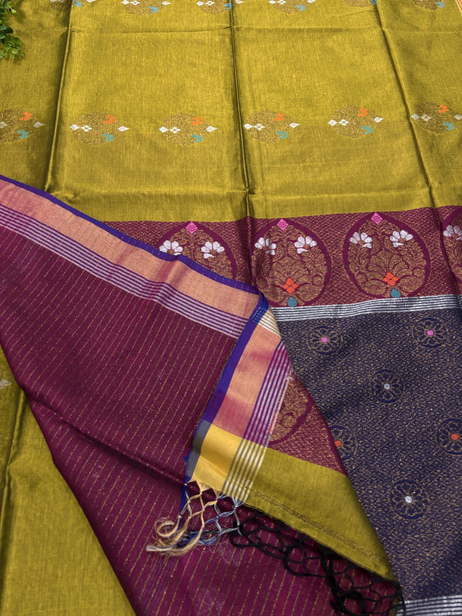 Golden Yellow Bengal Handloom Katan Silk Kanjivaram Saree - Image 3