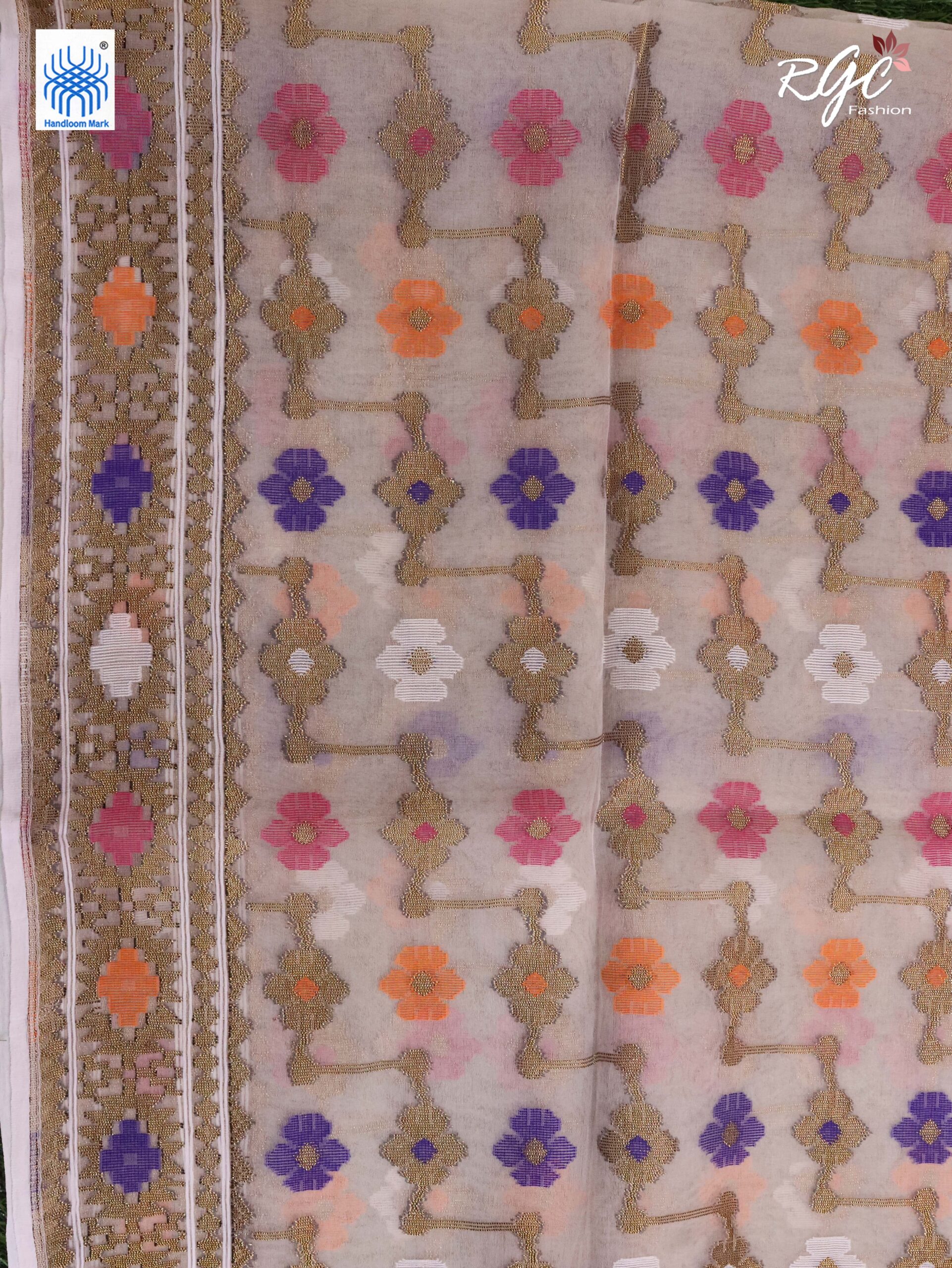 Pinkish White Pure Resham Dhakai Muslin Jamdani Saree - Image 7