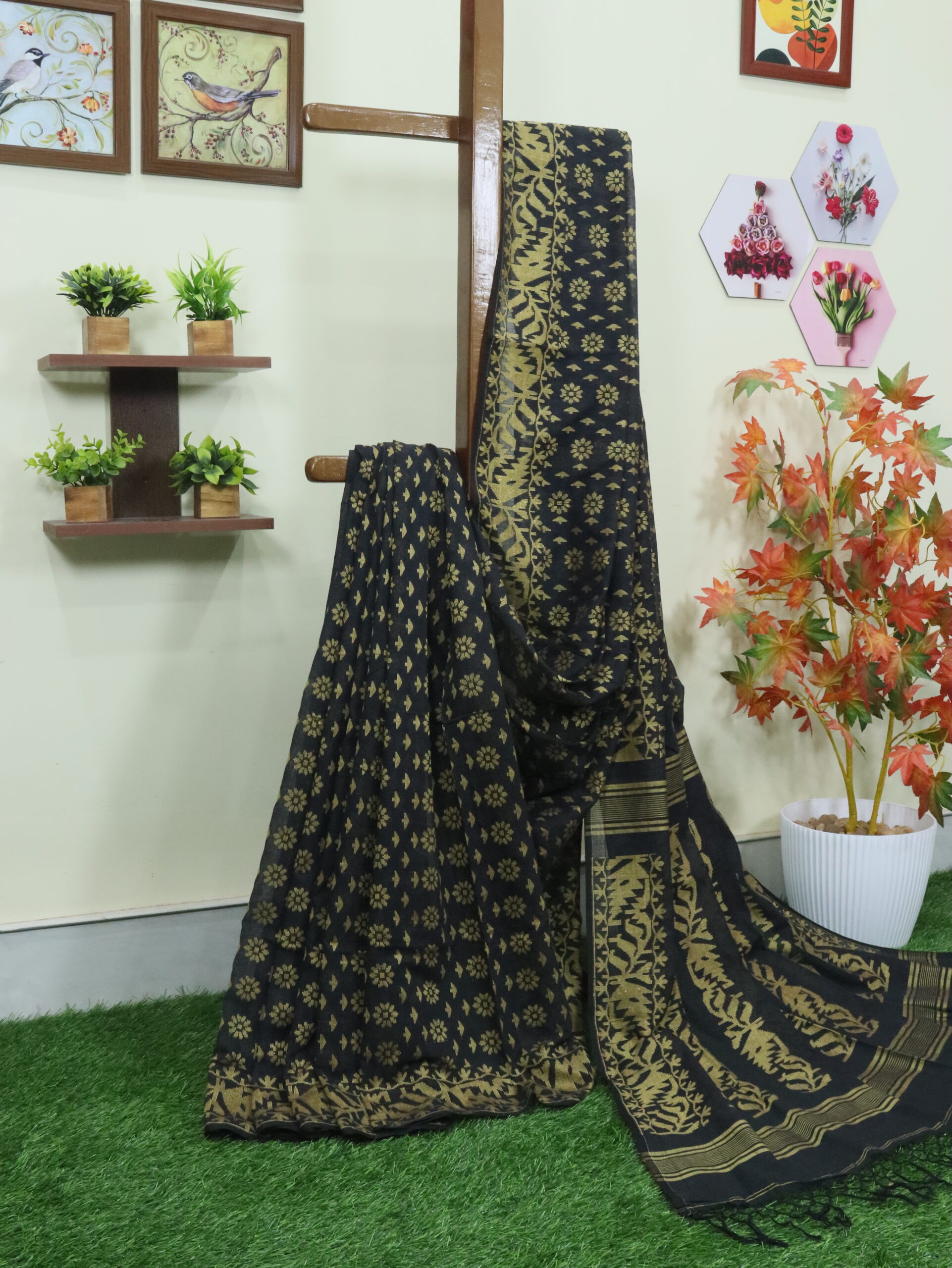 Black Cotton Allover Dhakai Jamdani Saree - Image 4