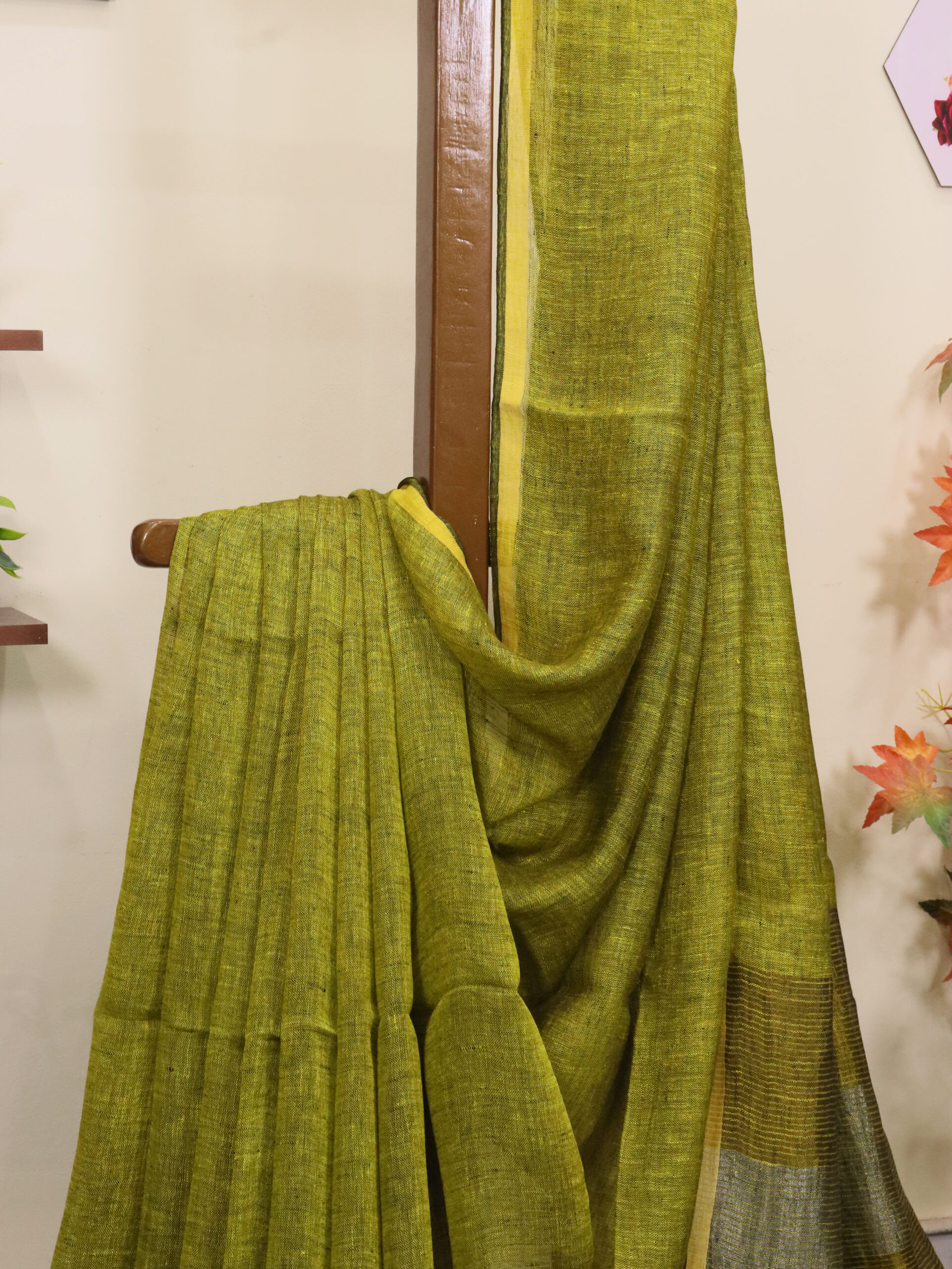 Blackish Yellow Linen Palin Golden Zari Border Saree - Image 4