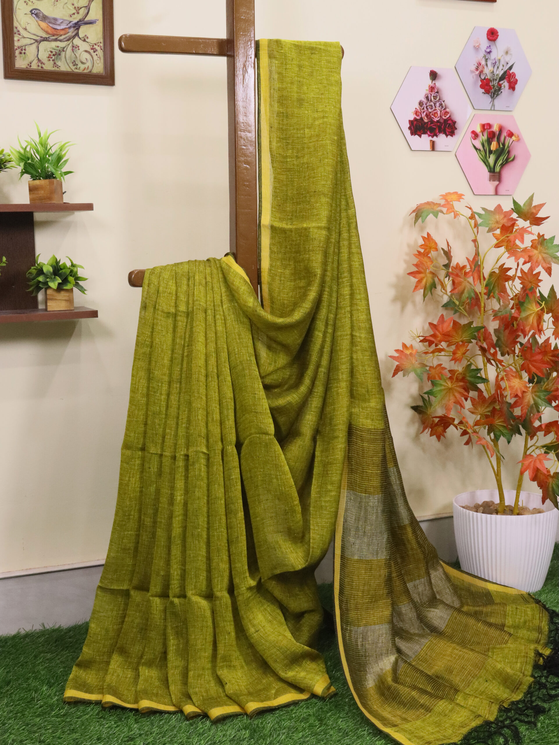 Blackish Yellow Linen Palin Golden Zari Border Saree - Image 5