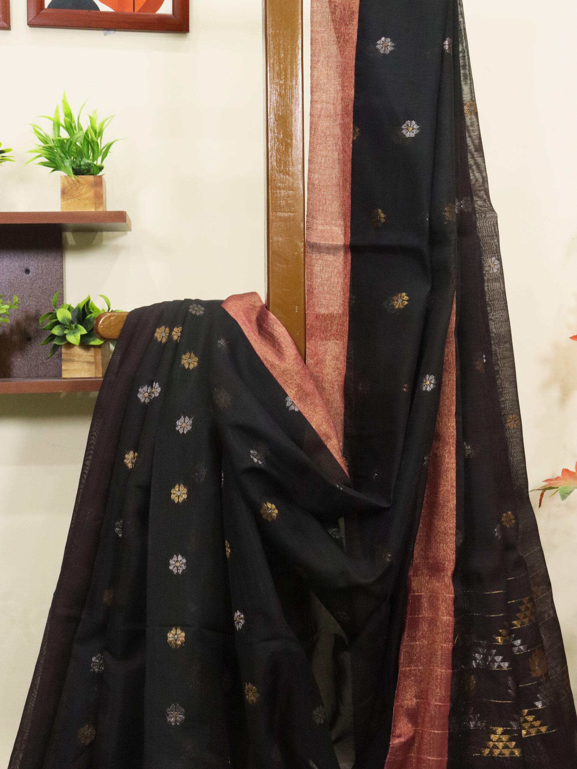 Orangish Black Cotton Silk Zari Jamdani Saree - Image 4