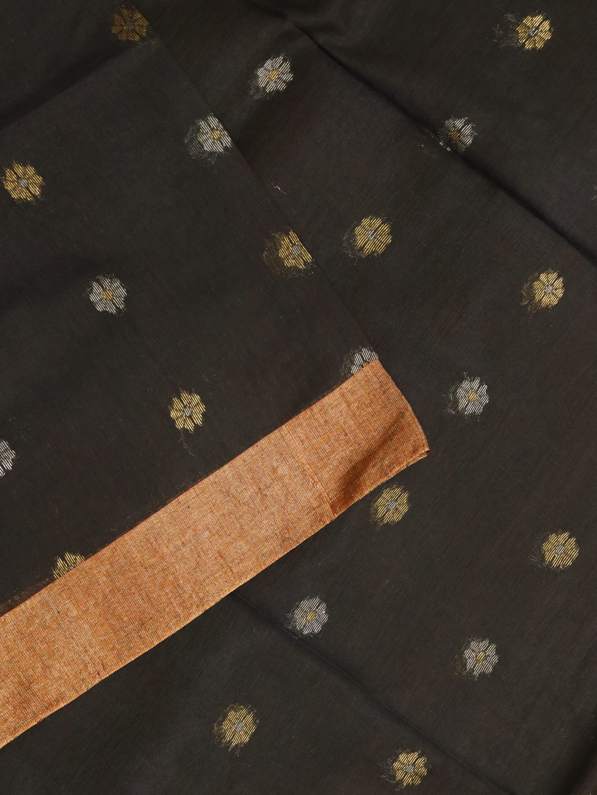Blackish Brown Cotton Silk Zari Jamdani Saree - Image 9