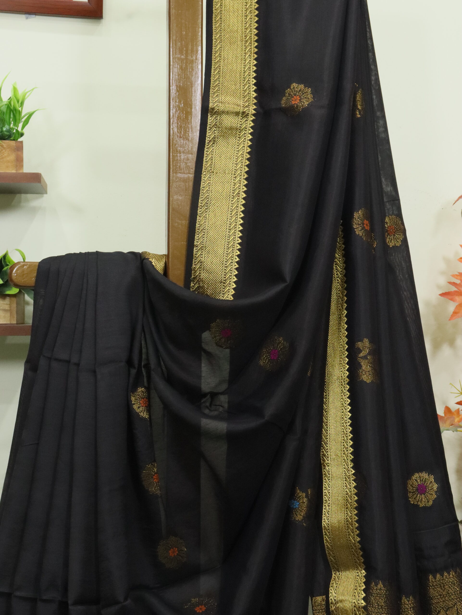 Black Katan Silk Jamdani Saree with Blouse Piece - Image 8