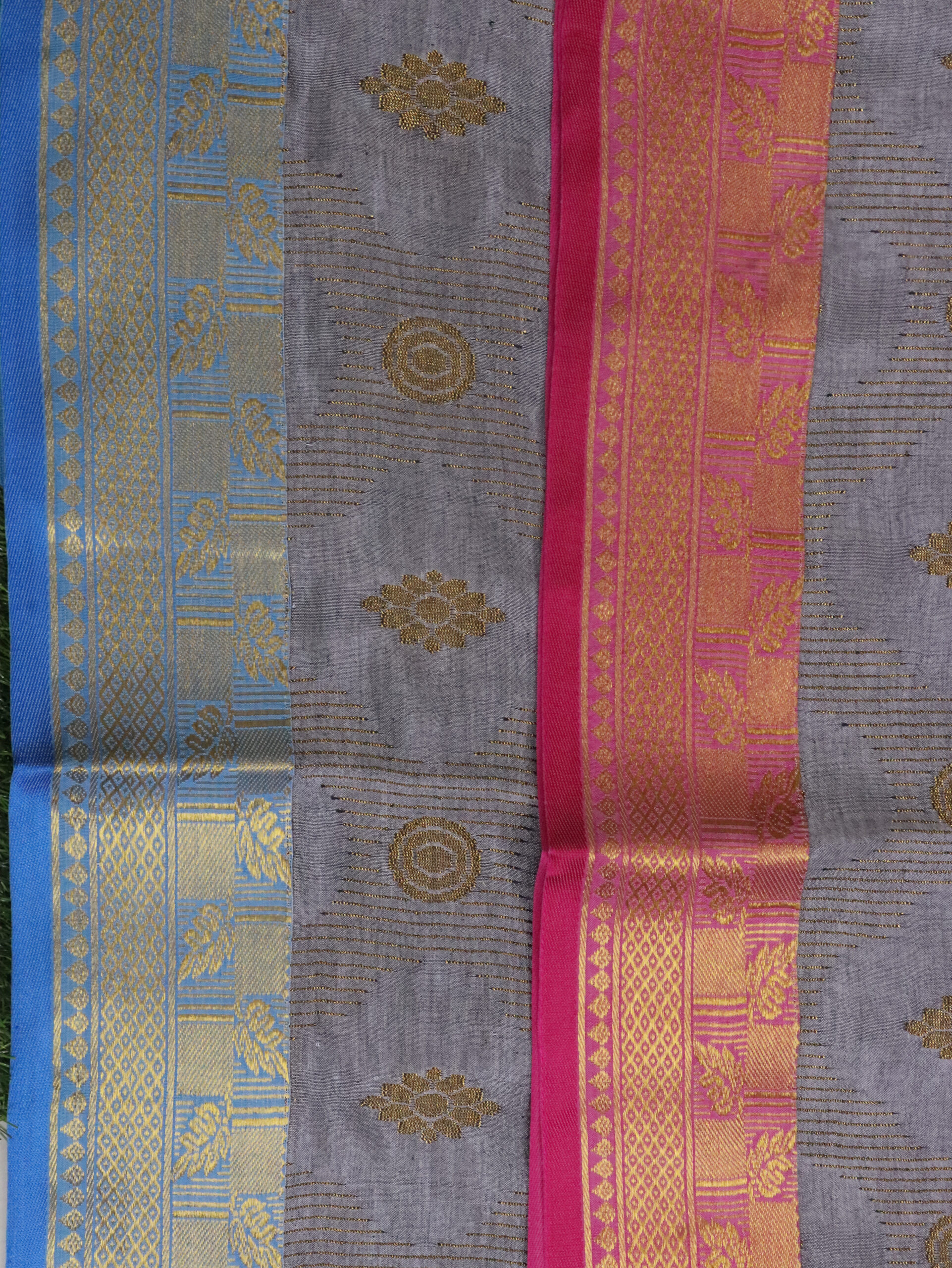 Gray Katan Silk Jamdani Saree with Blouse Piece - Image 8