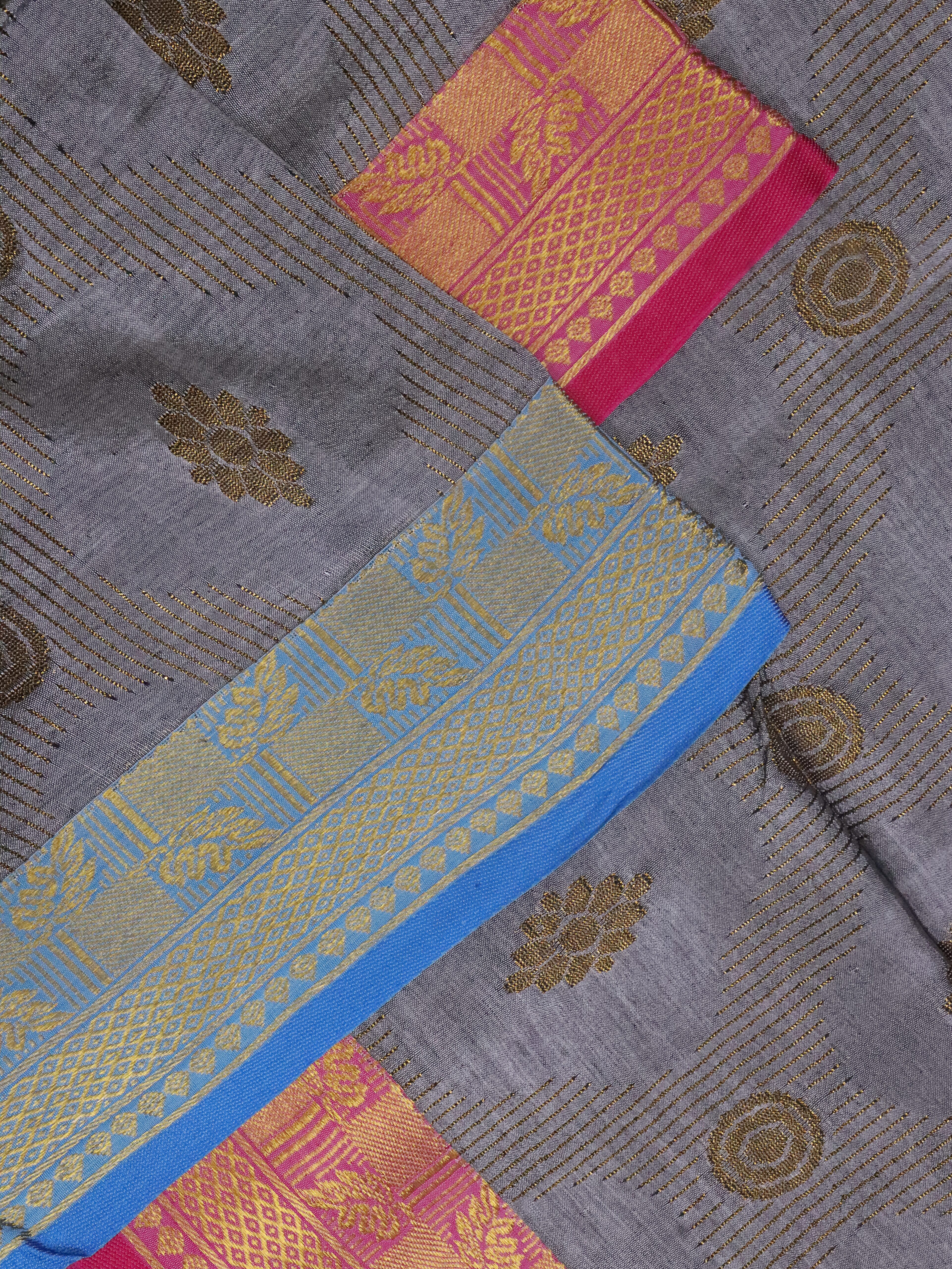 Gray Katan Silk Jamdani Saree with Blouse Piece - Image 7