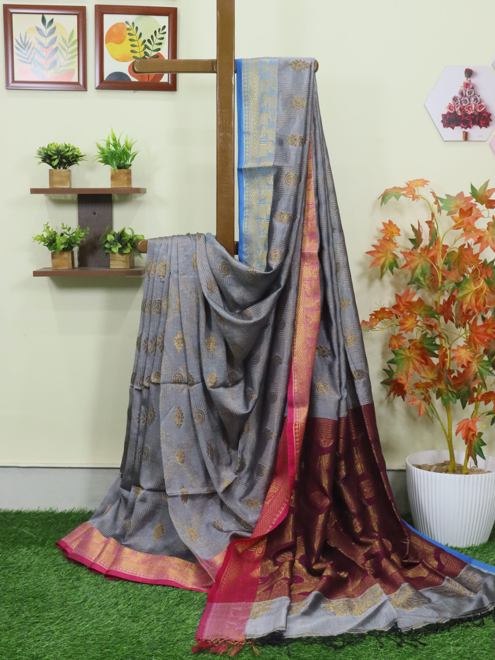 Gray Katan Silk Jamdani Saree with Blouse Piece