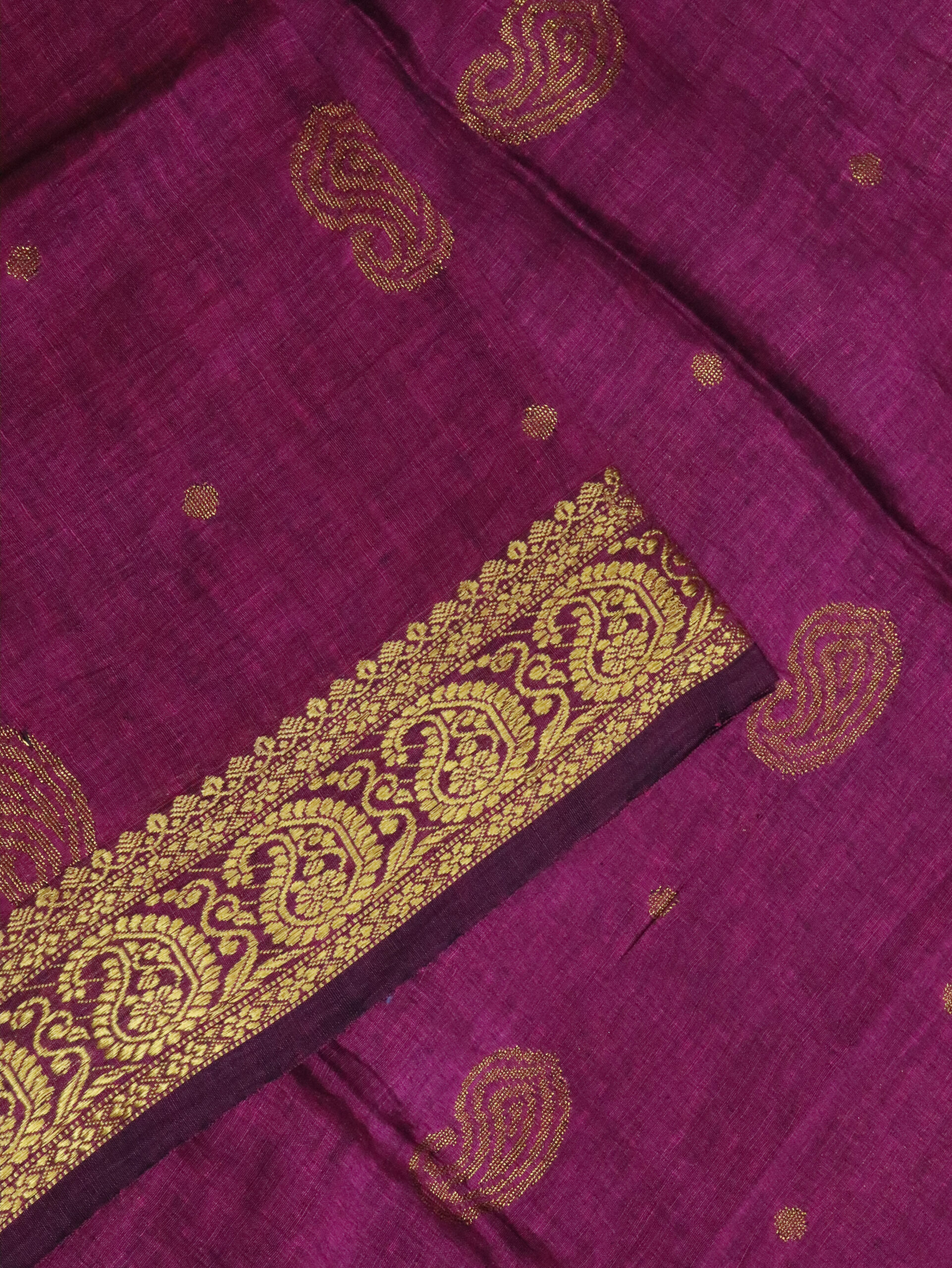 Beetroot Paisley Buta Organic Linen Jamdani Saree - Image 9