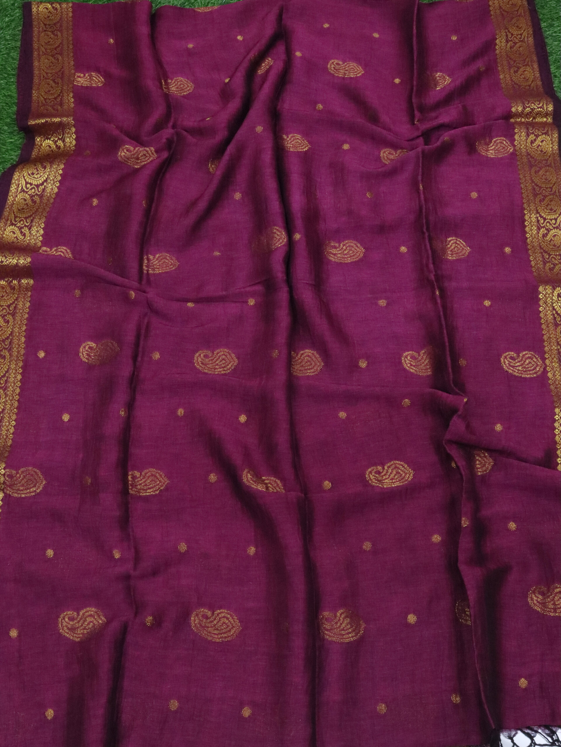 Beetroot Paisley Buta Organic Linen Jamdani Saree - Image 7