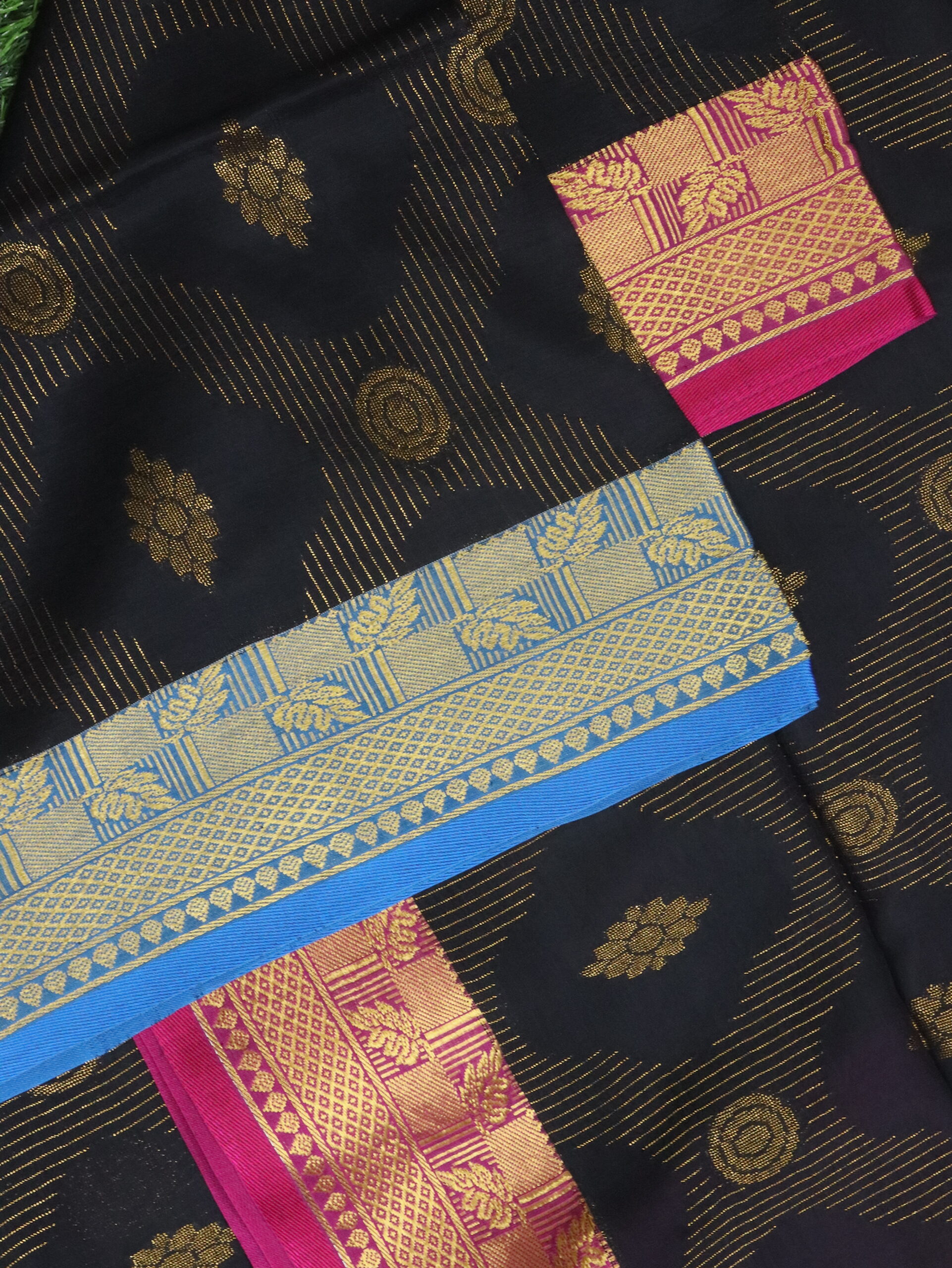 Black Katan Silk Jamdani Saree with Blouse Piece - Image 7