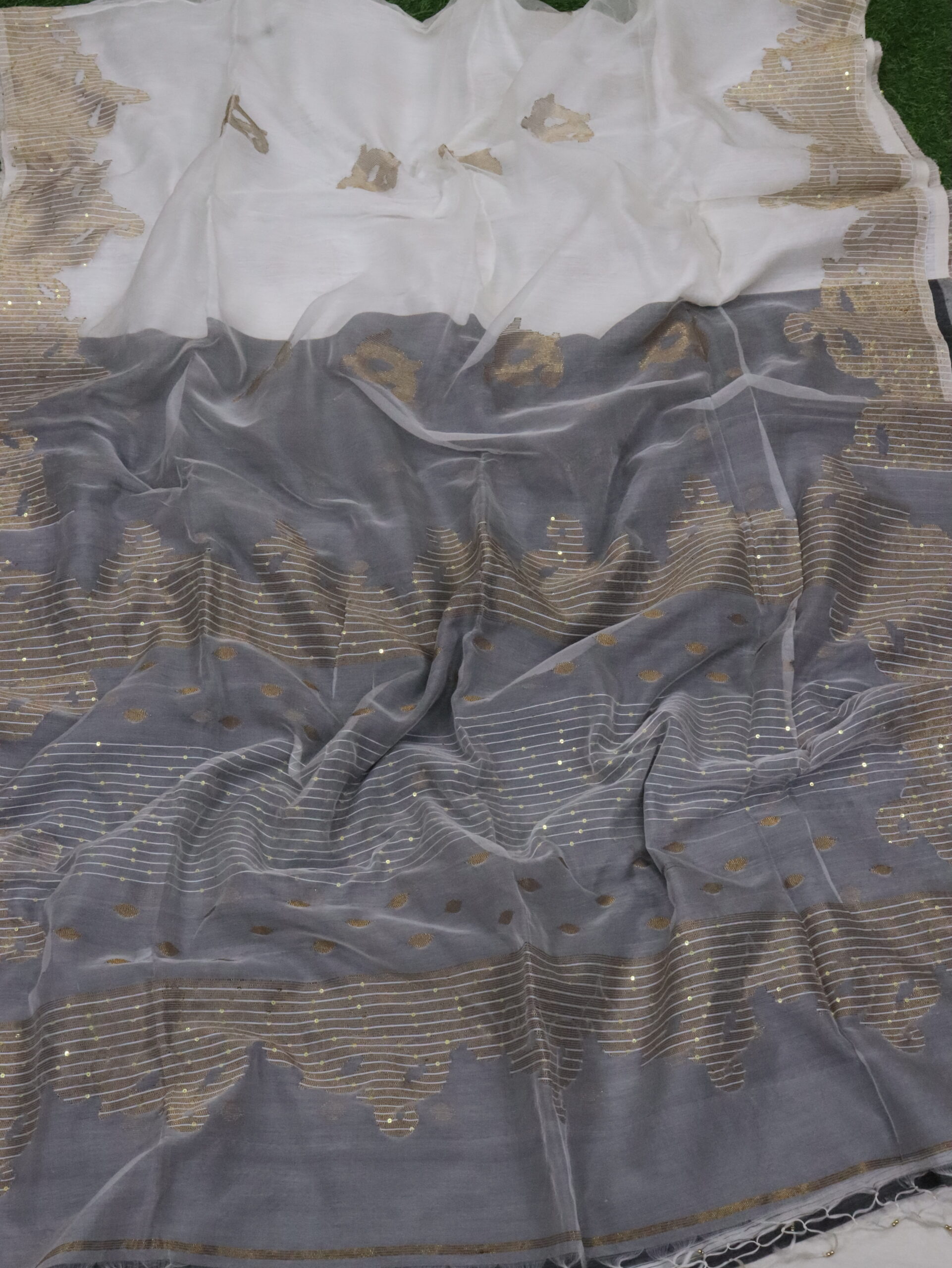 Off-white Matka Muslin Silk Antique Zari Sequence Work Jamdani Saree - Image 2
