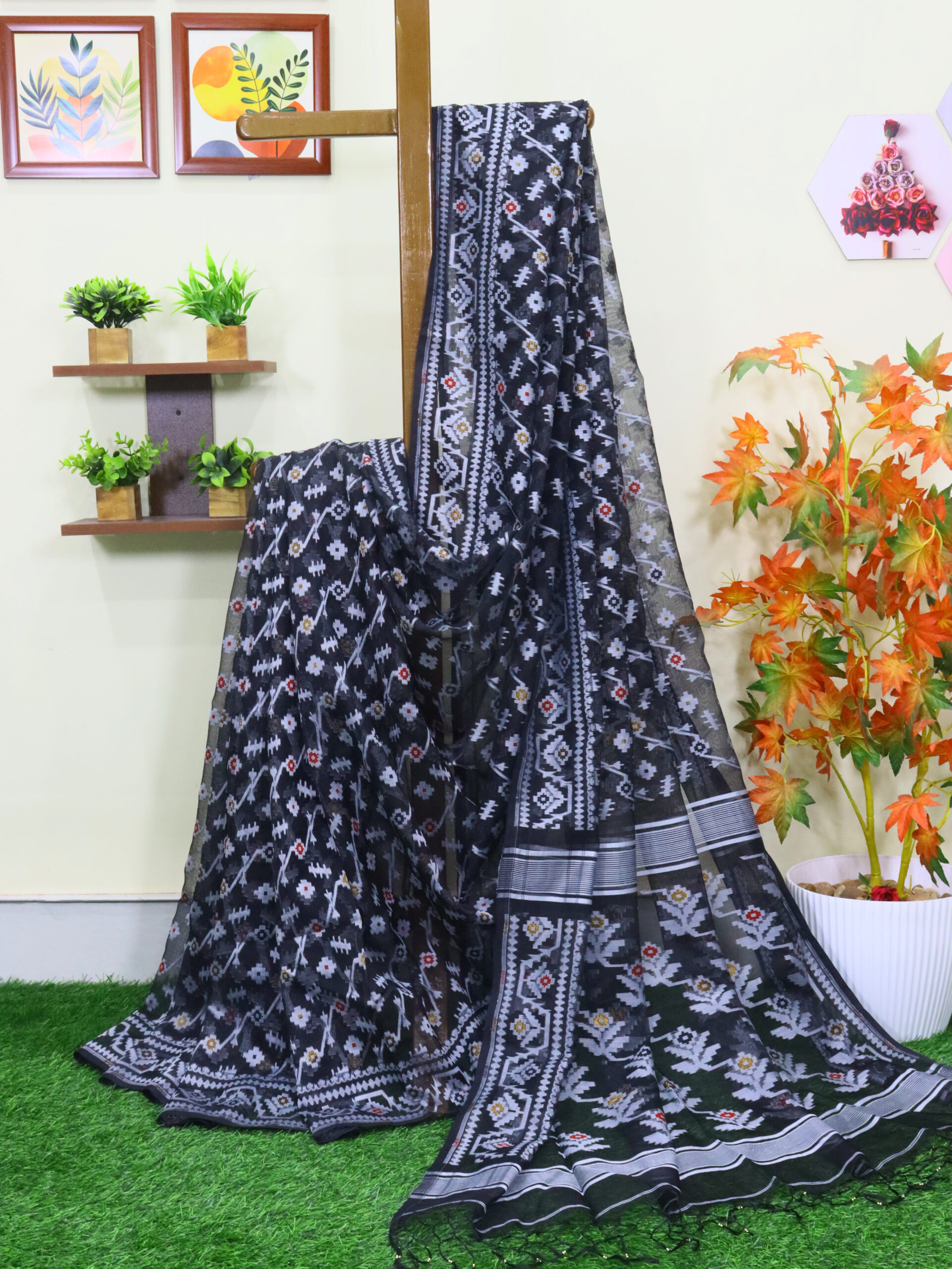 Black Pure Resham Dhakai Muslin Jamdani Saree