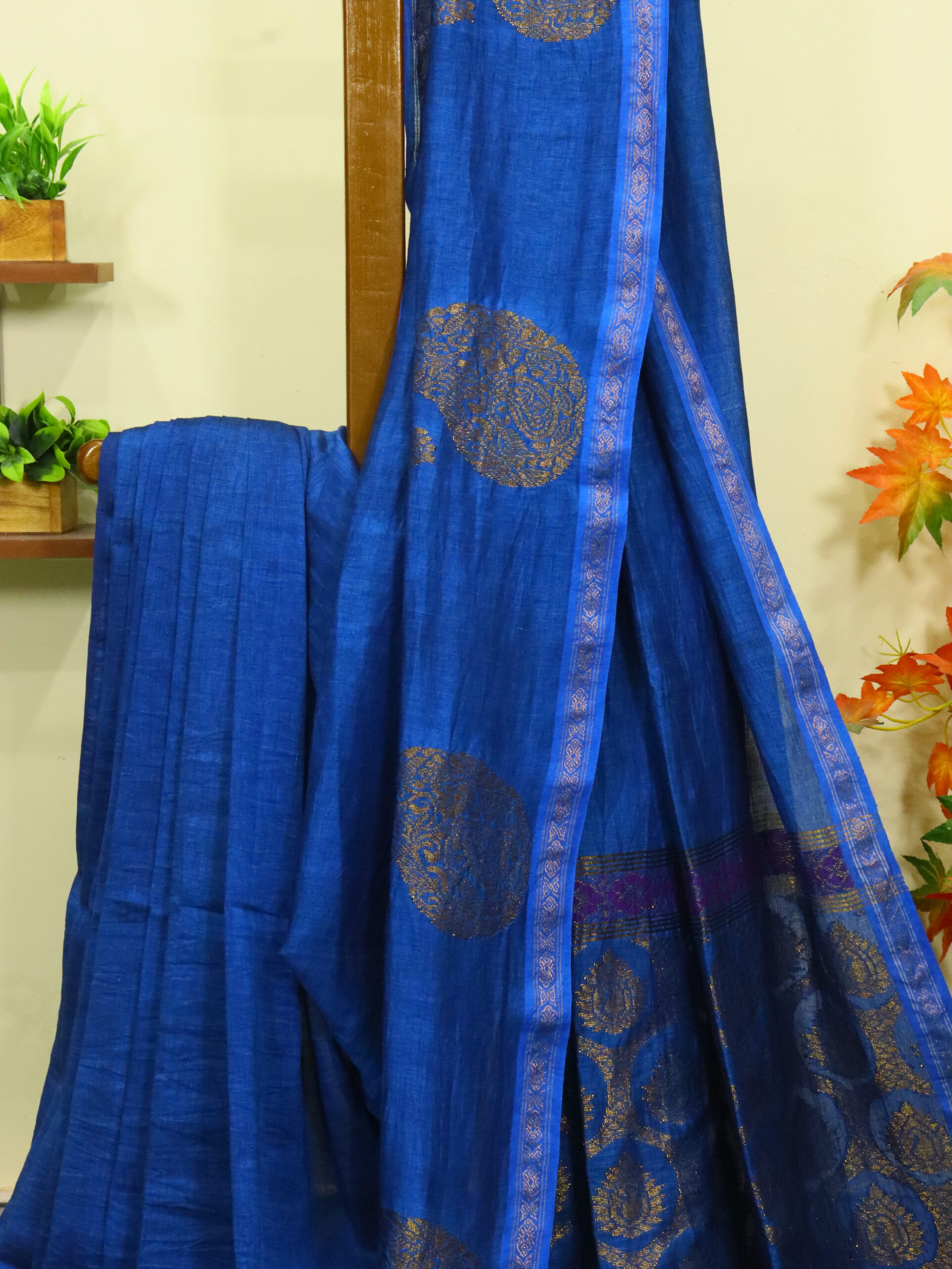 Royal Blue Paisley Buta Organic Linen Jamdani Saree with Designer Blouse Piece - Image 2