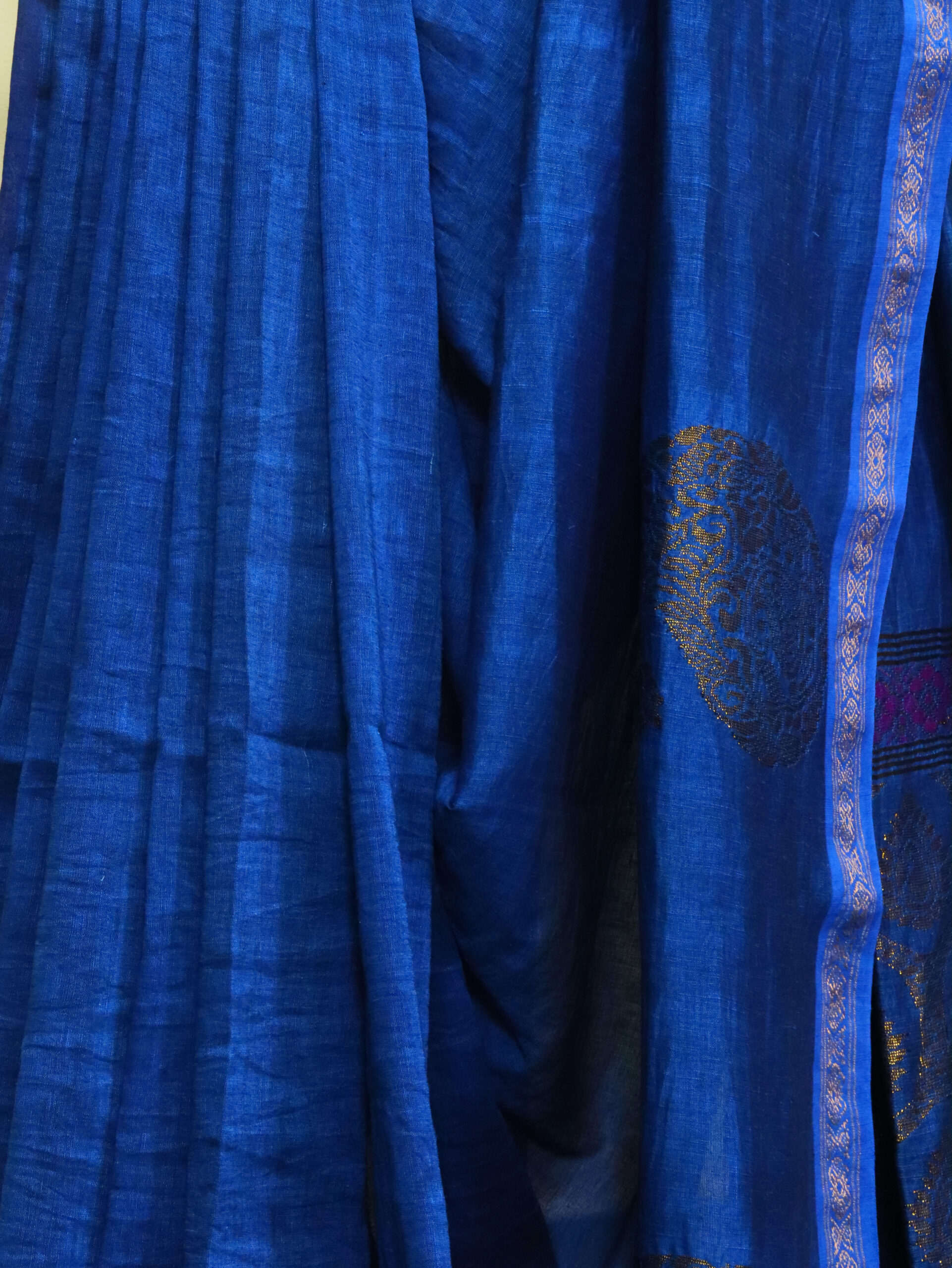 Royal Blue Paisley Buta Organic Linen Jamdani Saree with Designer Blouse Piece - Image 3