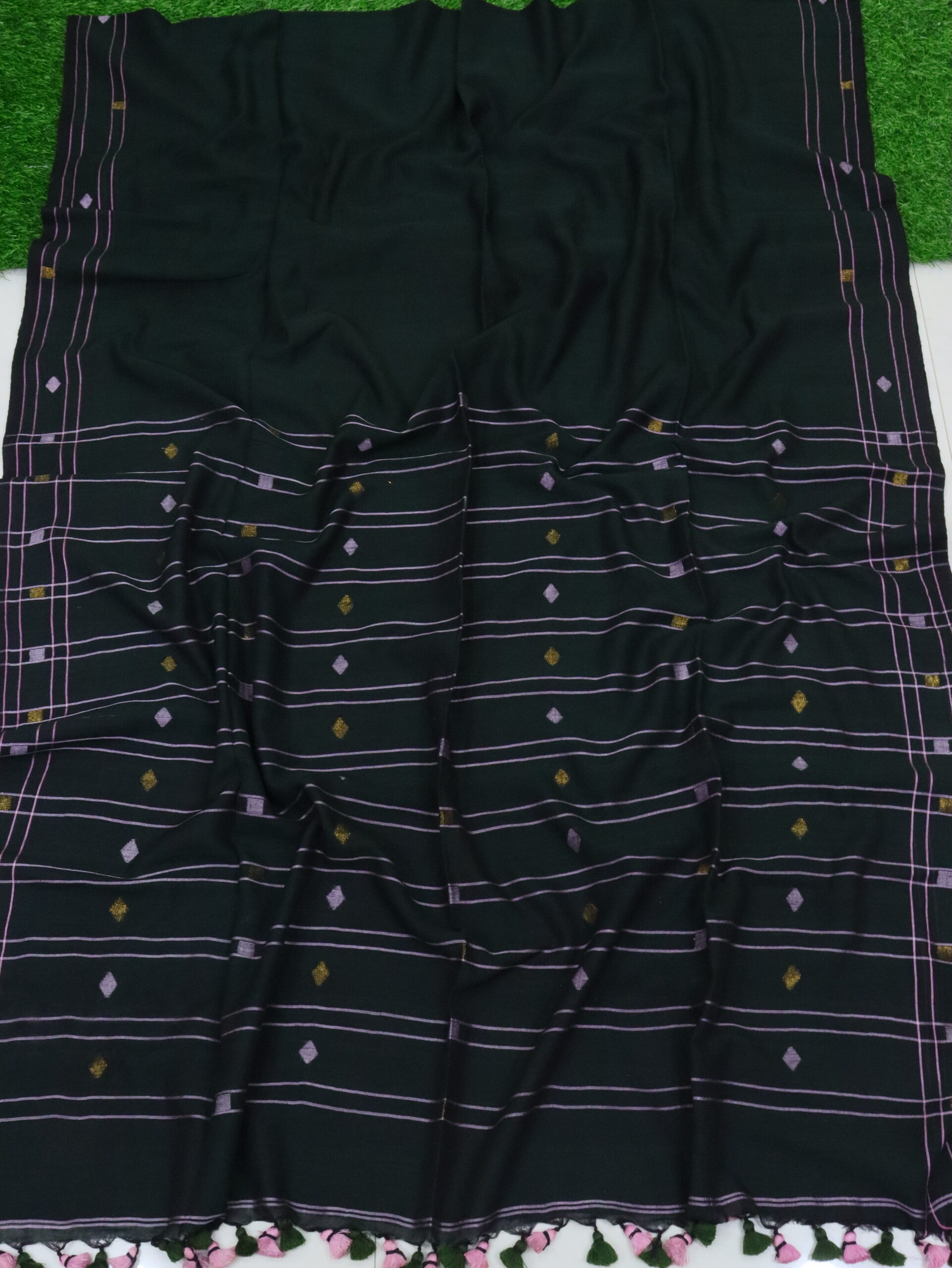 Blackish Bottle Green Premium Mulmul Cotton Jamdani Saree - Image 7
