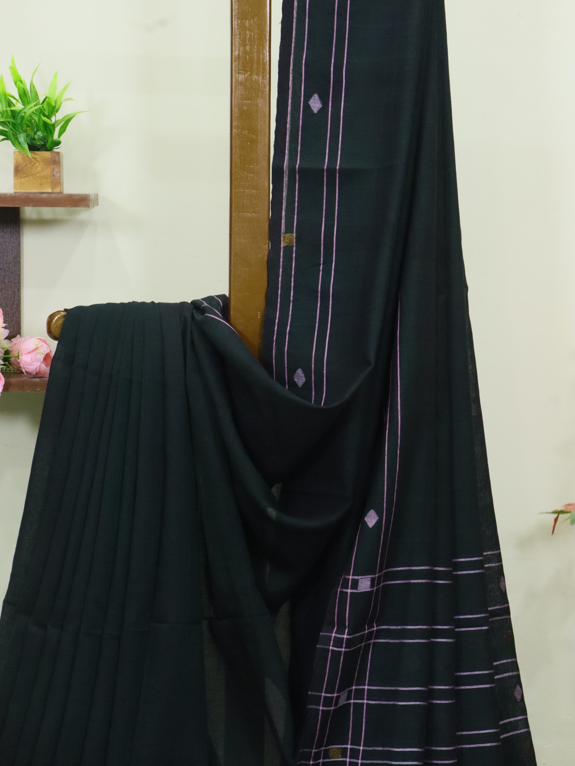 Blackish Bottle Green Premium Mulmul Cotton Jamdani Saree - Image 2