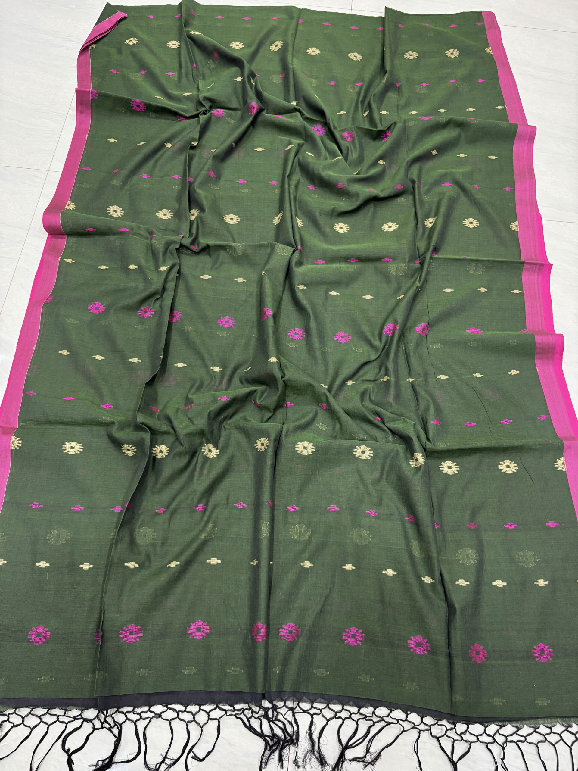 Dark Pista Handloom Mulmul Cotton Dhakai Jamdani Saree - Image 3