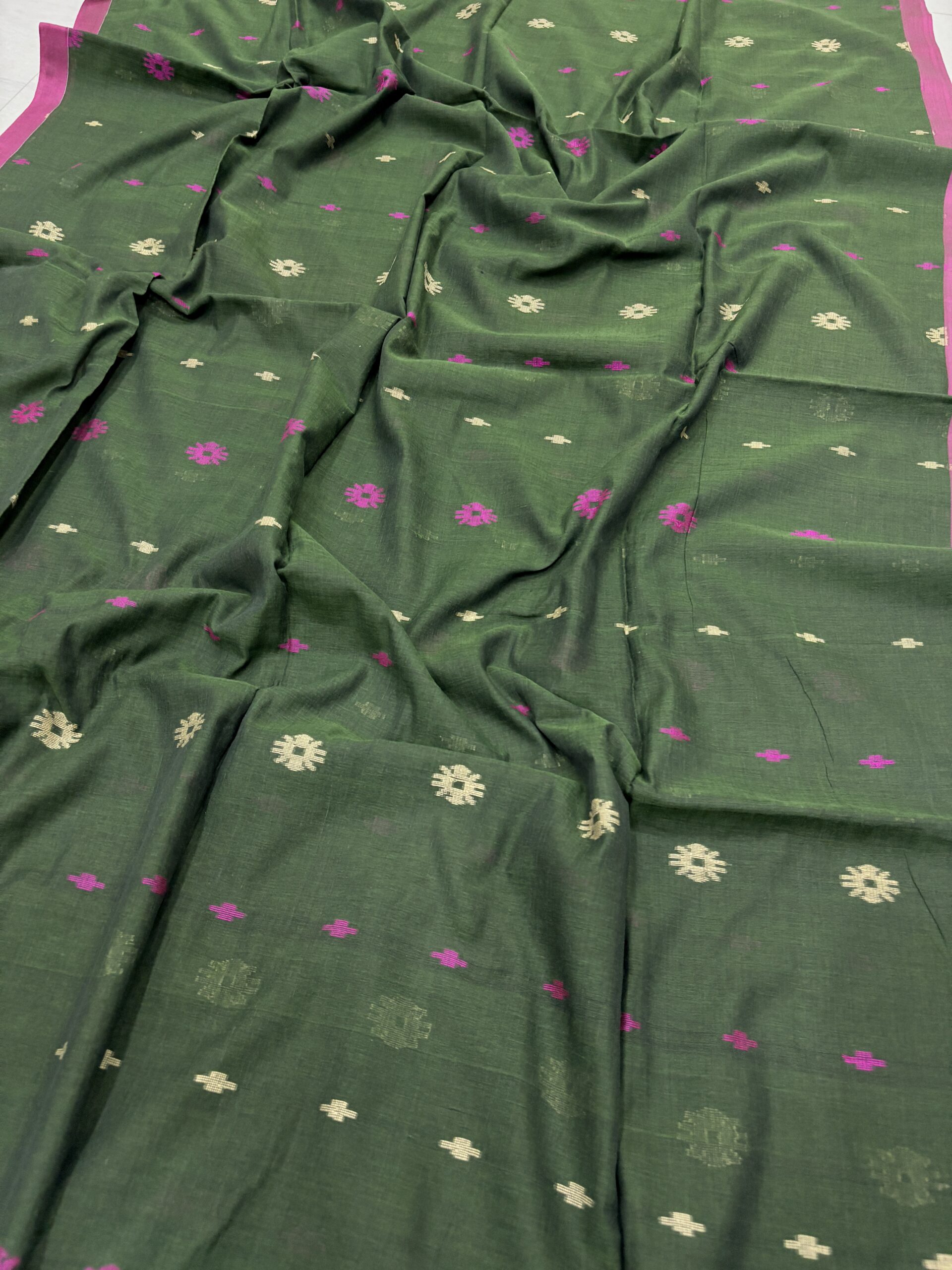 Dark Pista Handloom Mulmul Cotton Dhakai Jamdani Saree - Image 4