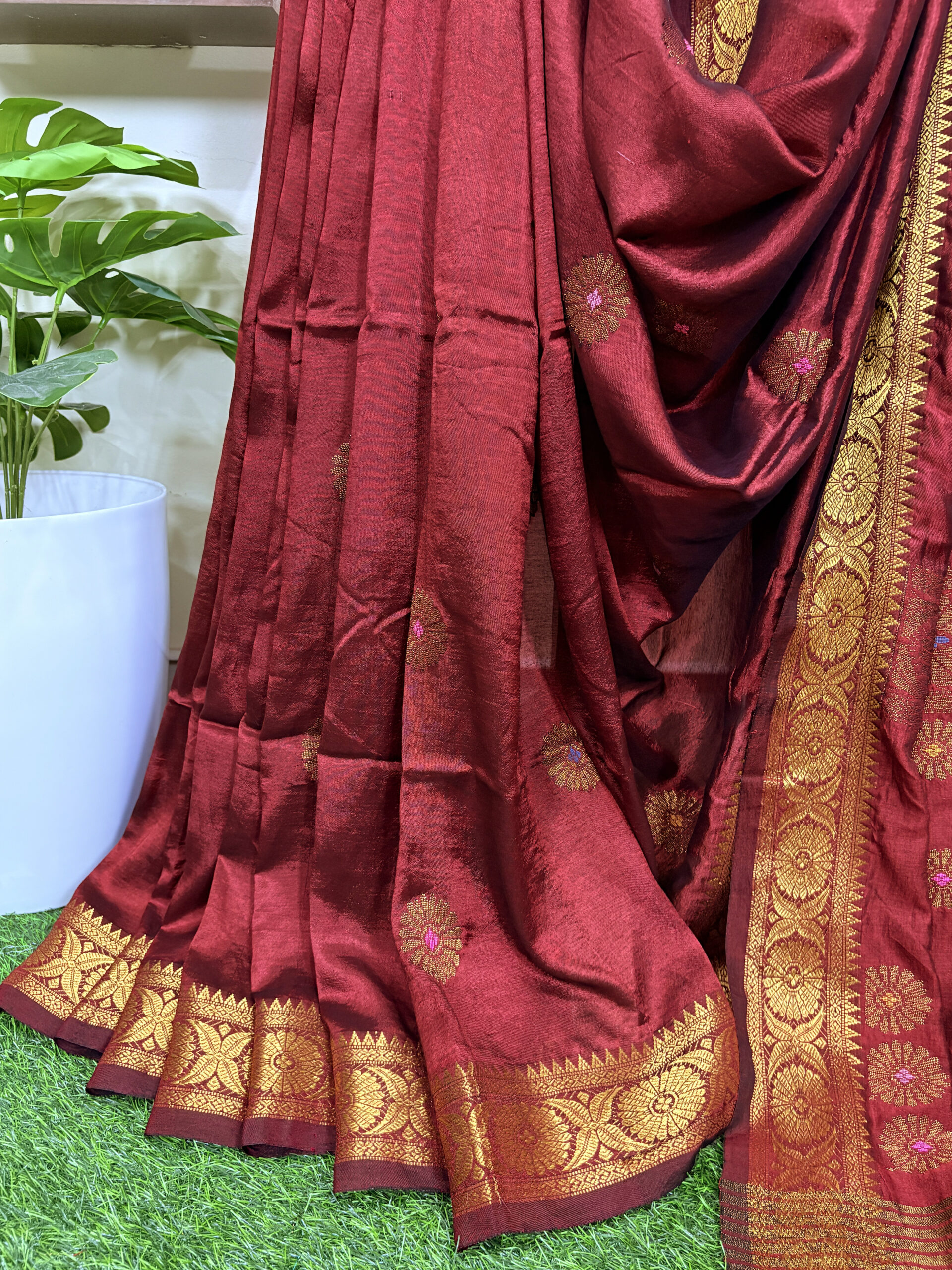Valentine Red Katan Silk Jamdani Saree with Blouse Piece - Image 10
