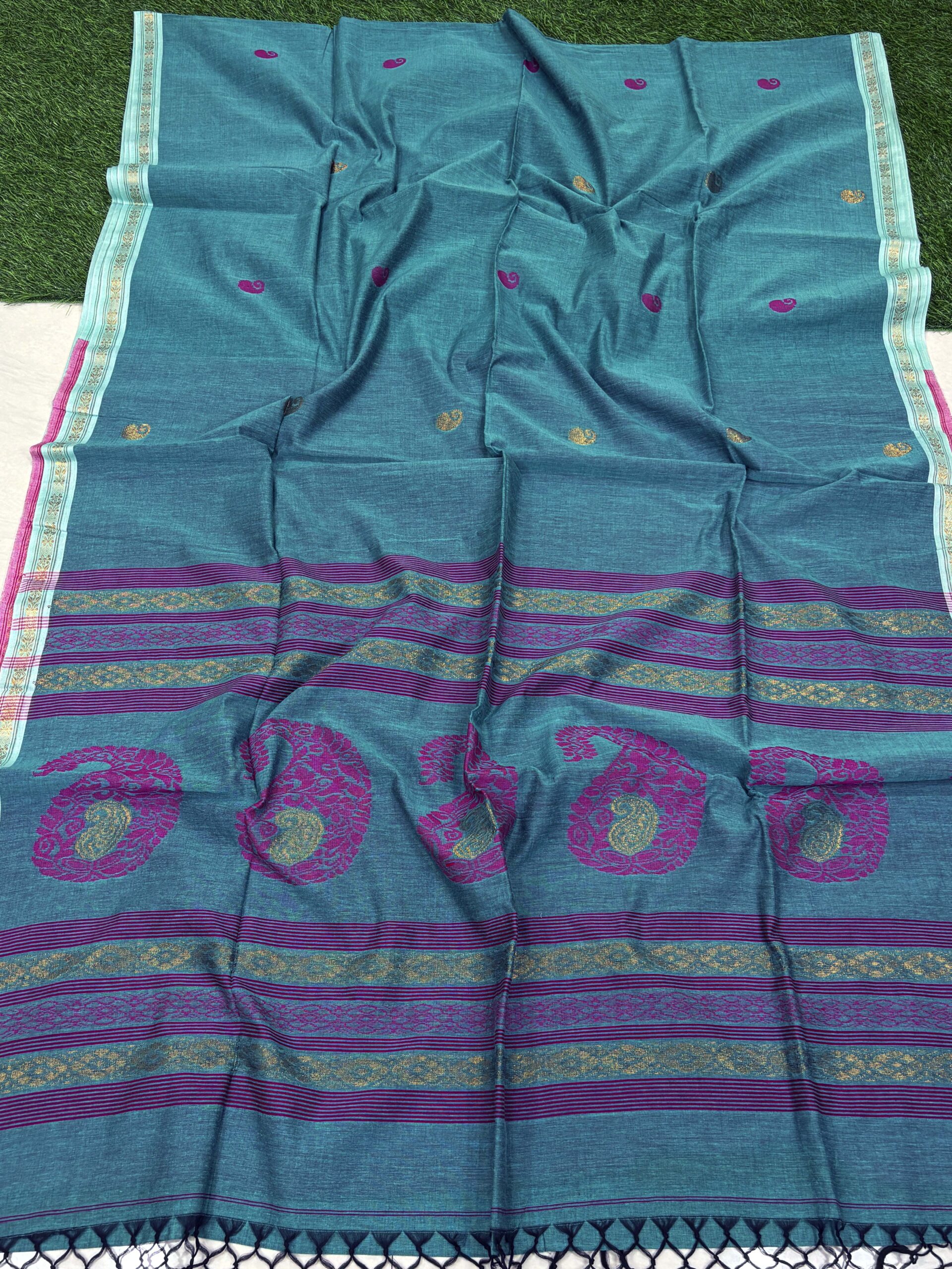 Light Ferozi Handloom Premium Khadi Cotton Jamdani Saree - Image 2