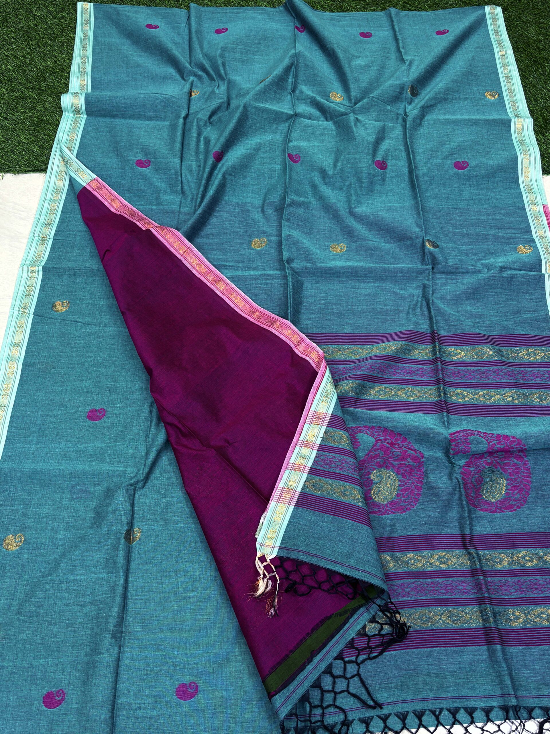 Light Ferozi Handloom Premium Khadi Cotton Jamdani Saree - Image 3