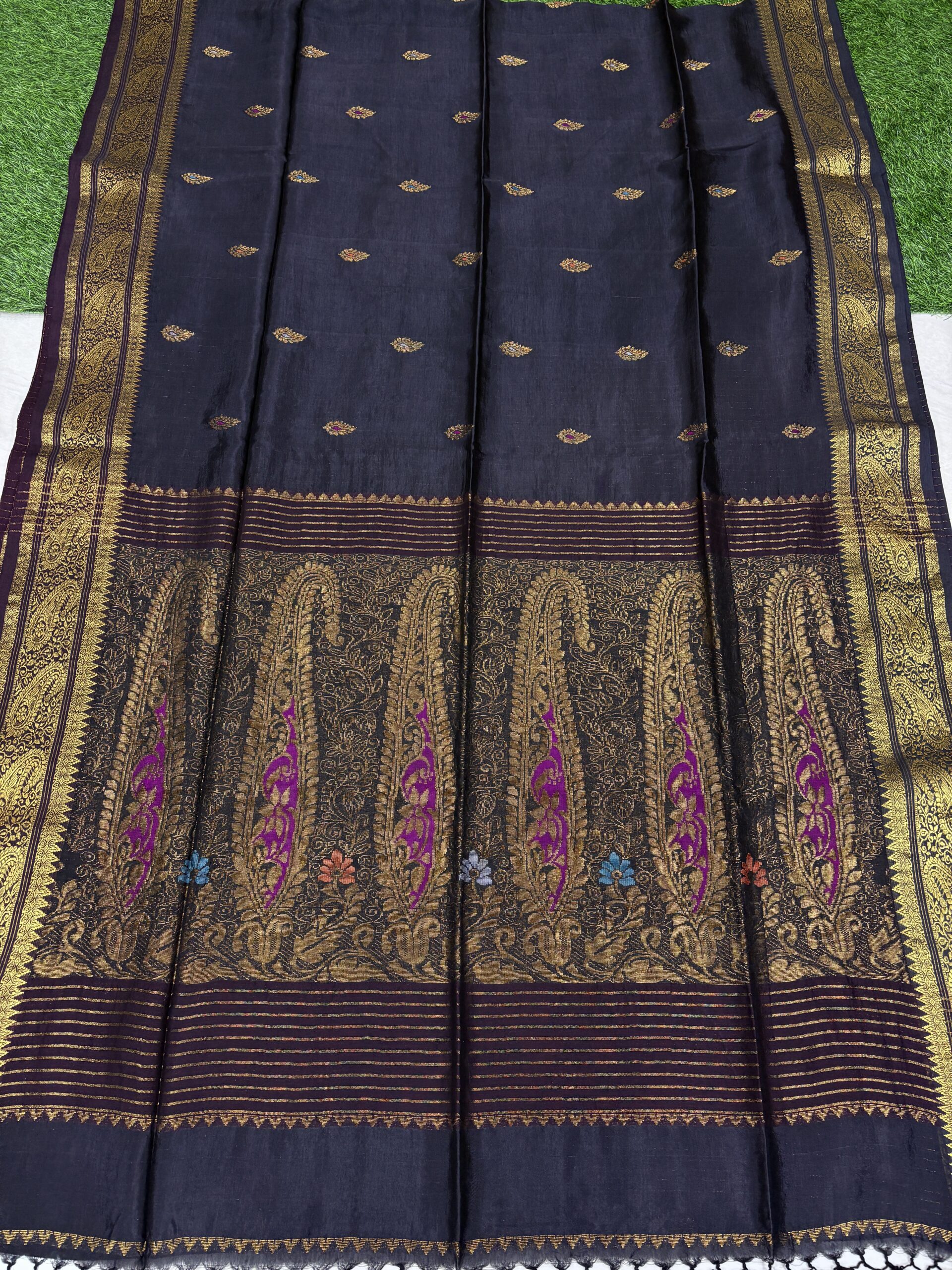 Black Paisley Katan Silk Jamdani Saree with Blouse Piece - Image 5