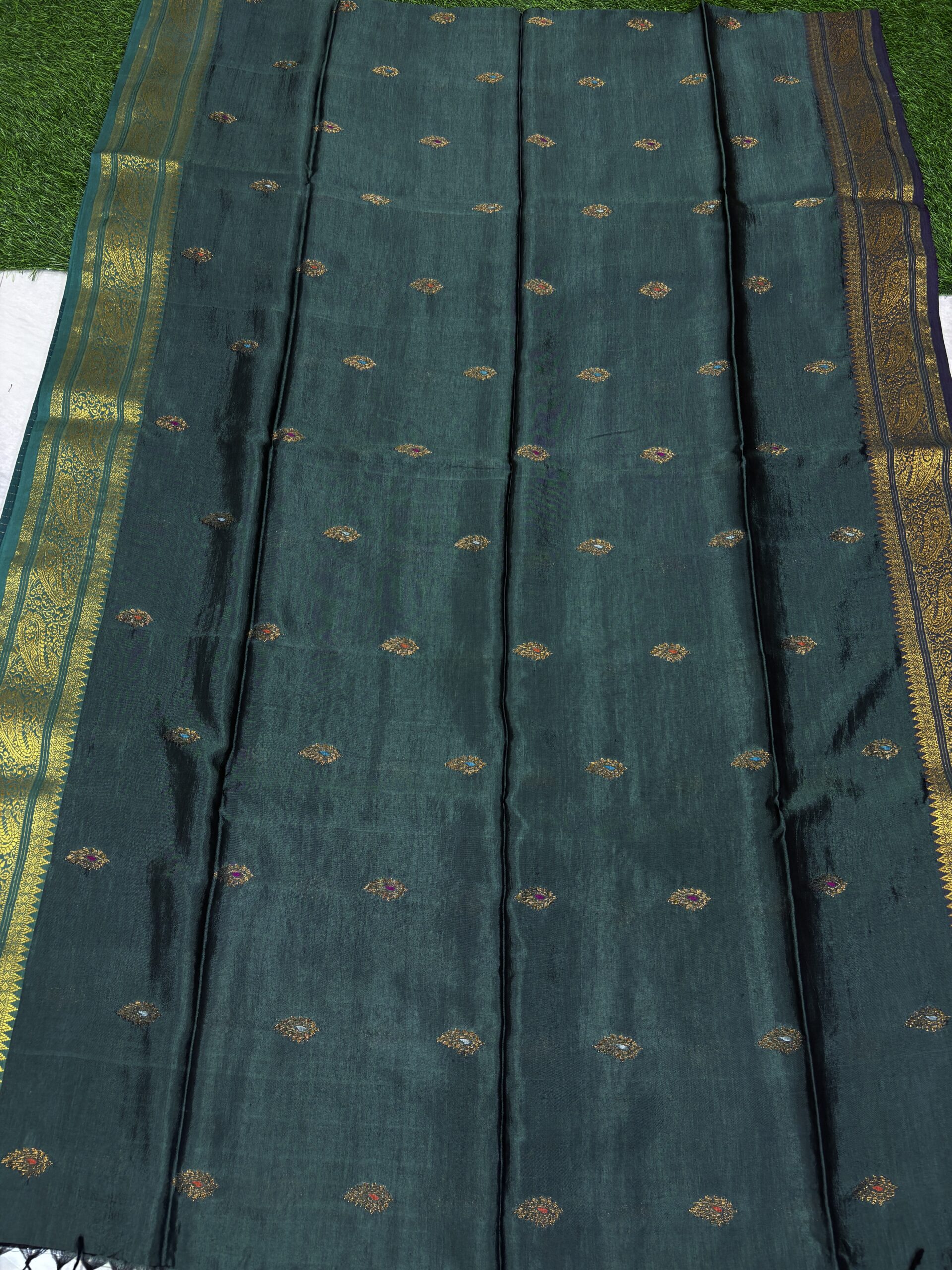 Rama Green Paisley Katan Silk Jamdani Saree with Blouse Piece - Image 9