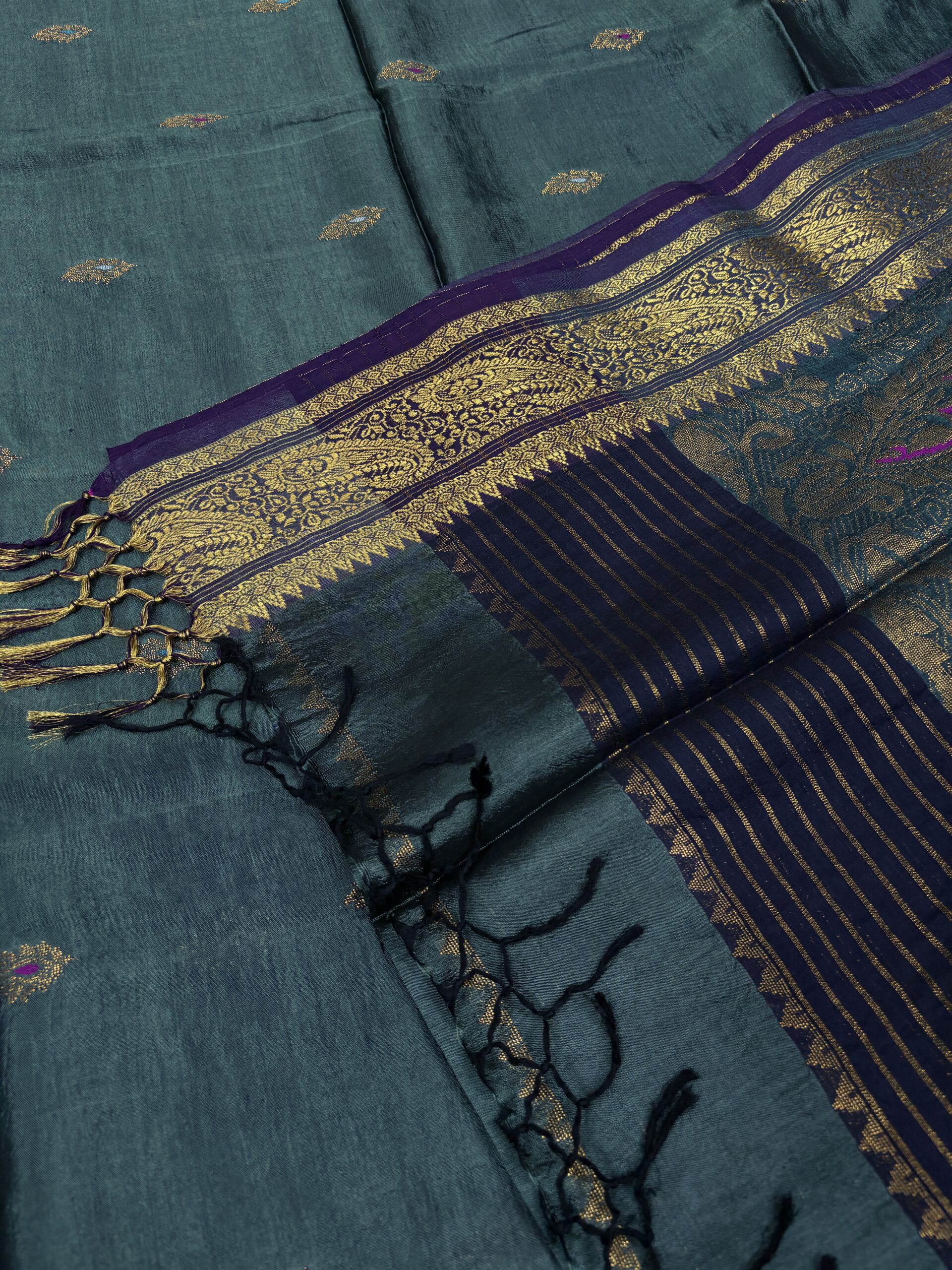 Rama Green Paisley Katan Silk Jamdani Saree with Blouse Piece - Image 8