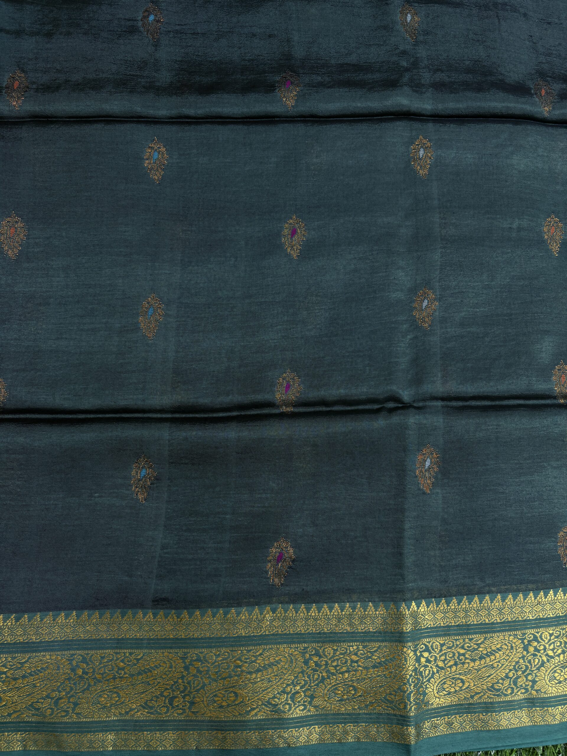 Rama Green Paisley Katan Silk Jamdani Saree with Blouse Piece - Image 7