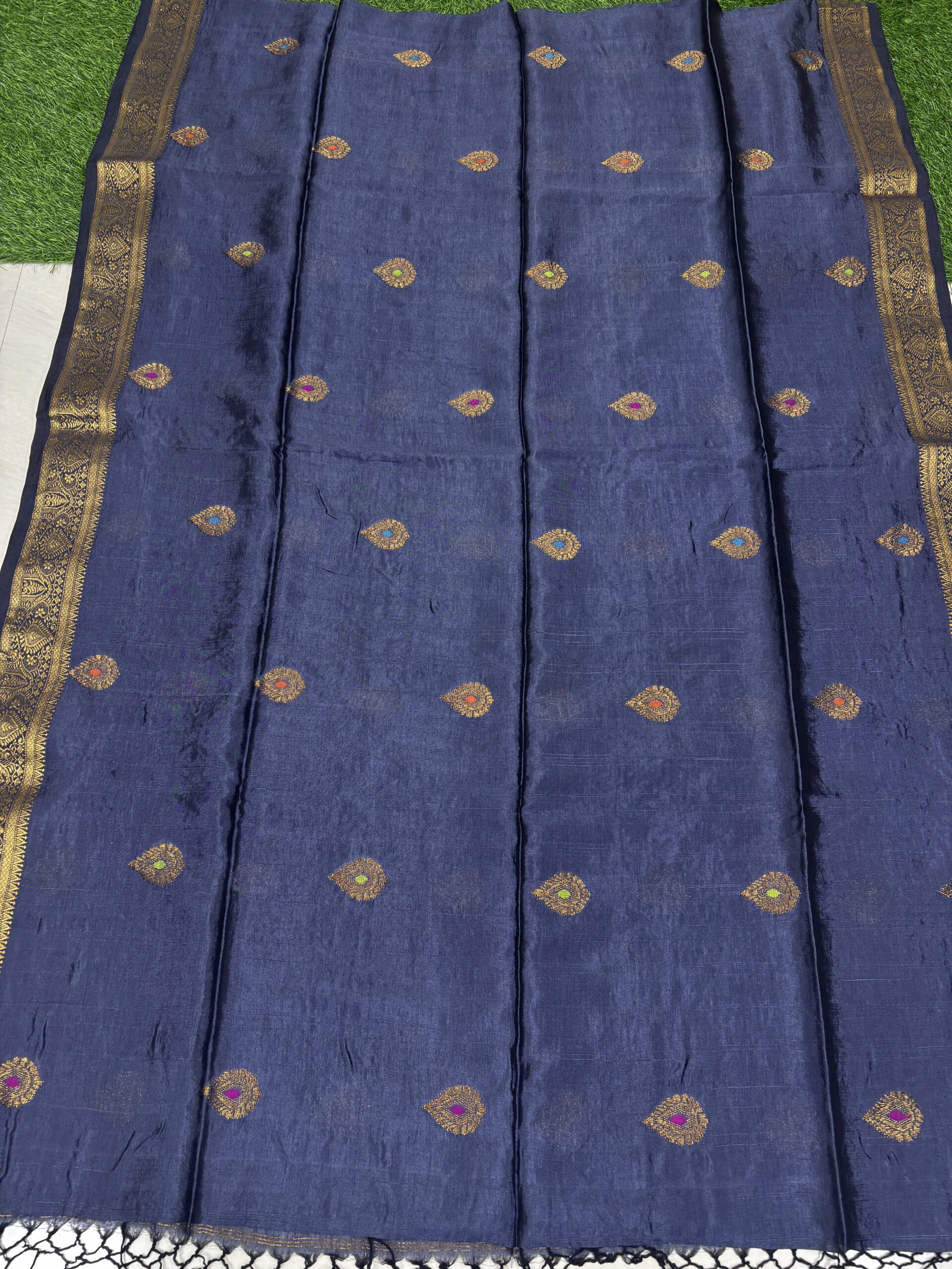 Bluish Gray Bengal Handloom Katan Silk Kanjivaram Saree - Image 9