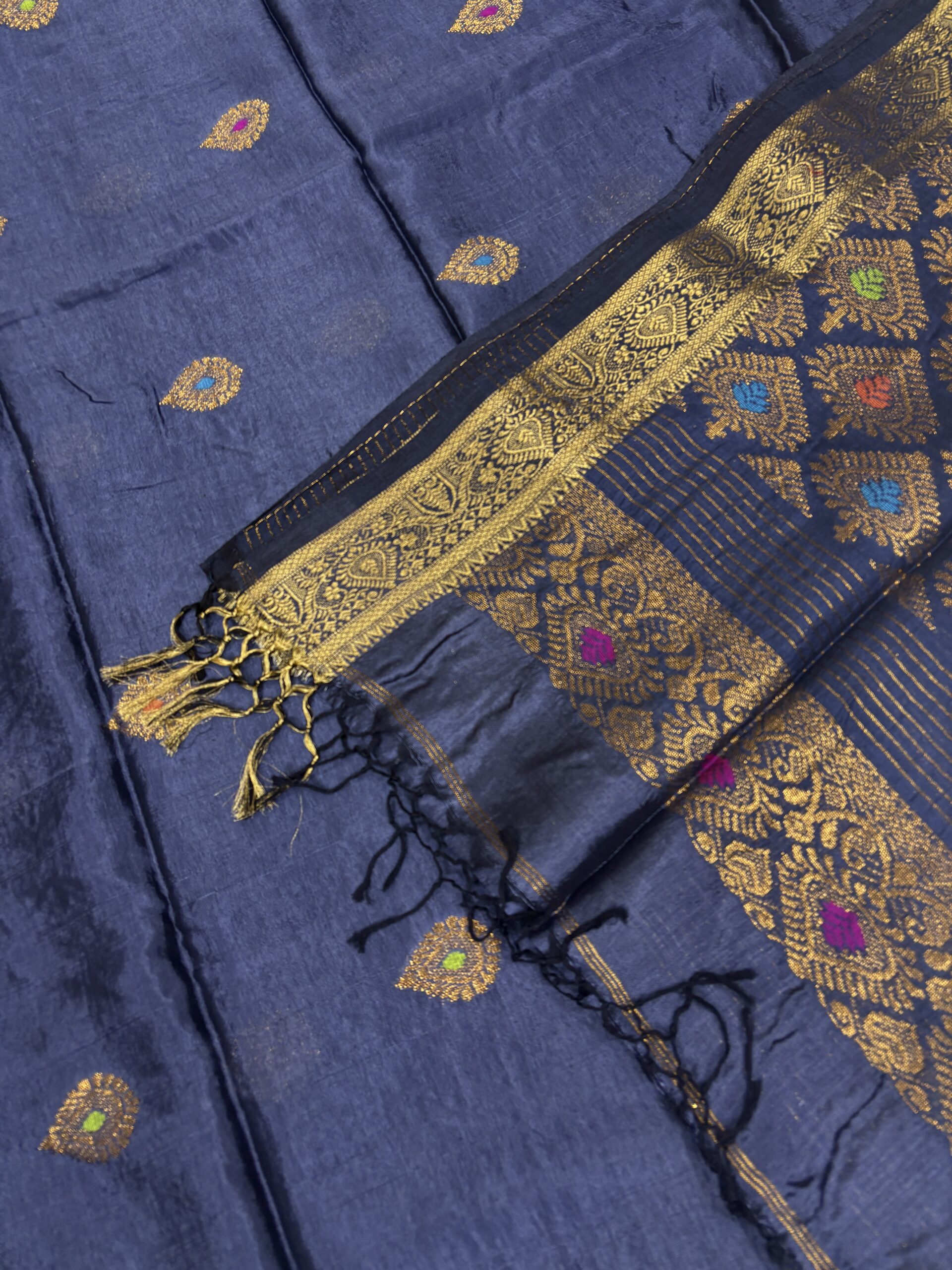 Bluish Gray Bengal Handloom Katan Silk Kanjivaram Saree - Image 8