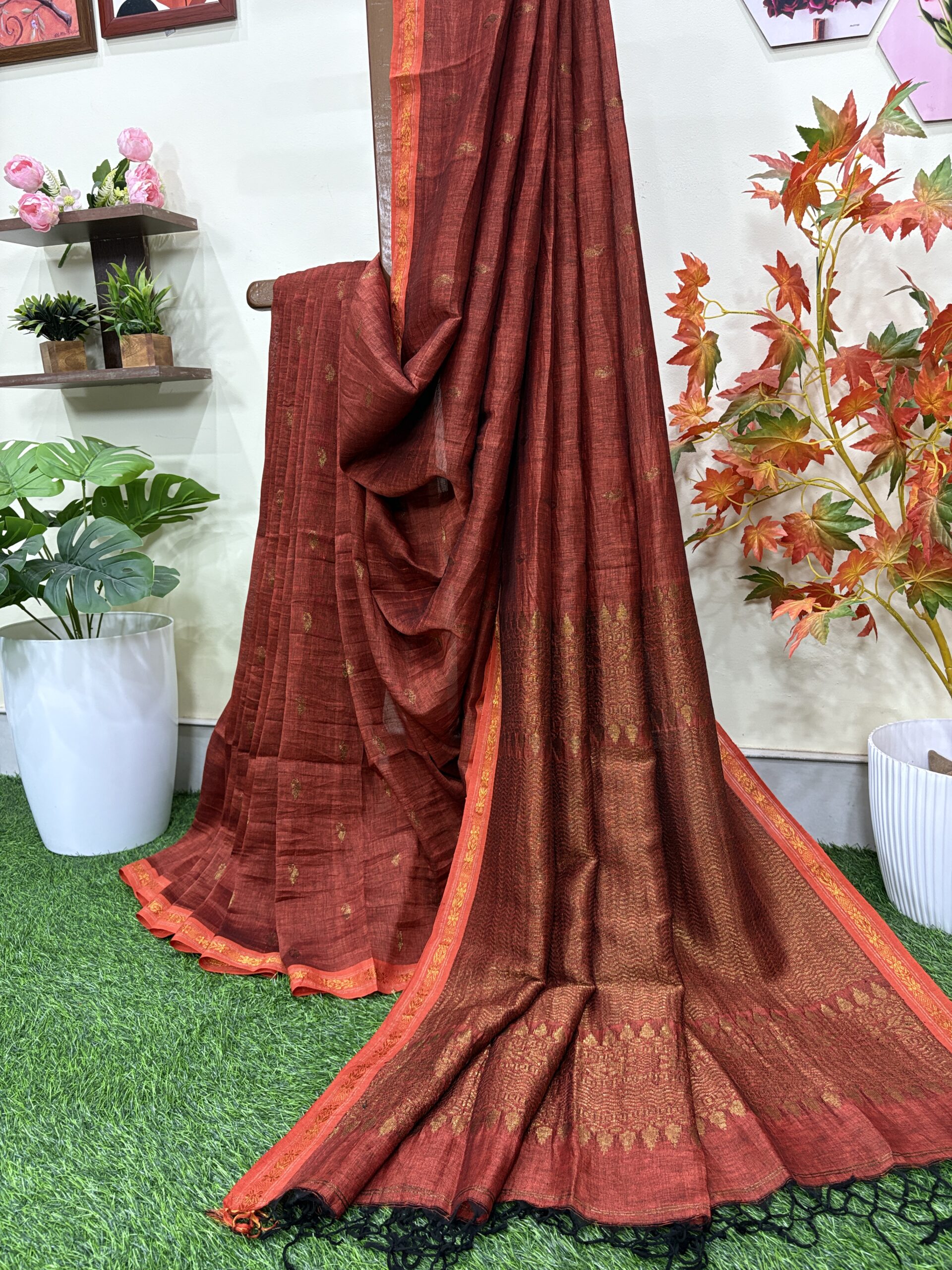 Rust Paisly Buta Organic Linen Jamdani Saree - Image 9