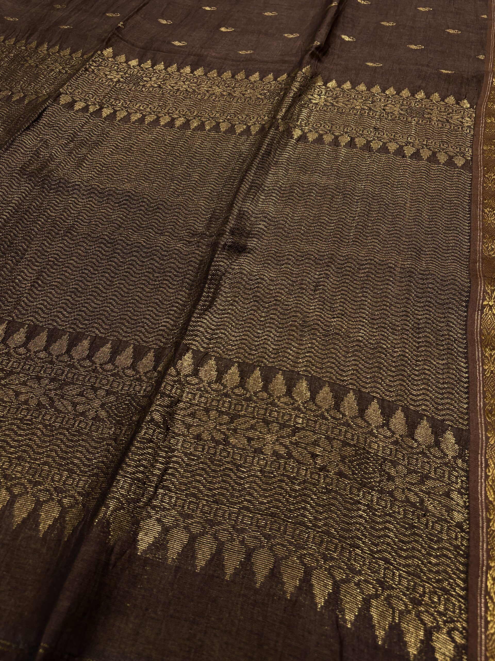 Chocolate Paisly Buta Organic Linen Jamdani Saree - Image 4