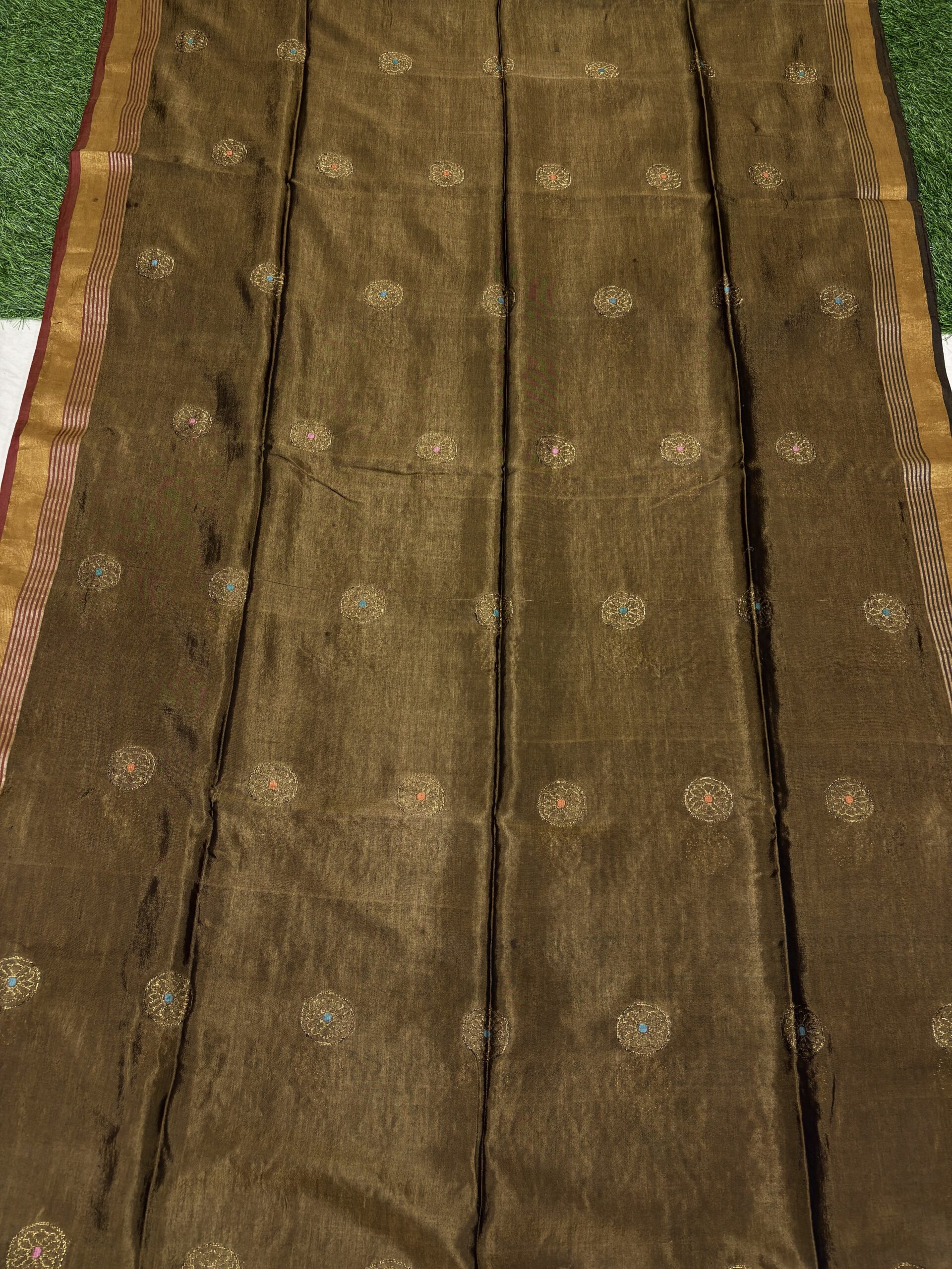 Yellow Metal Katan Silk Jamdani Saree with Blouse Piece - Image 5