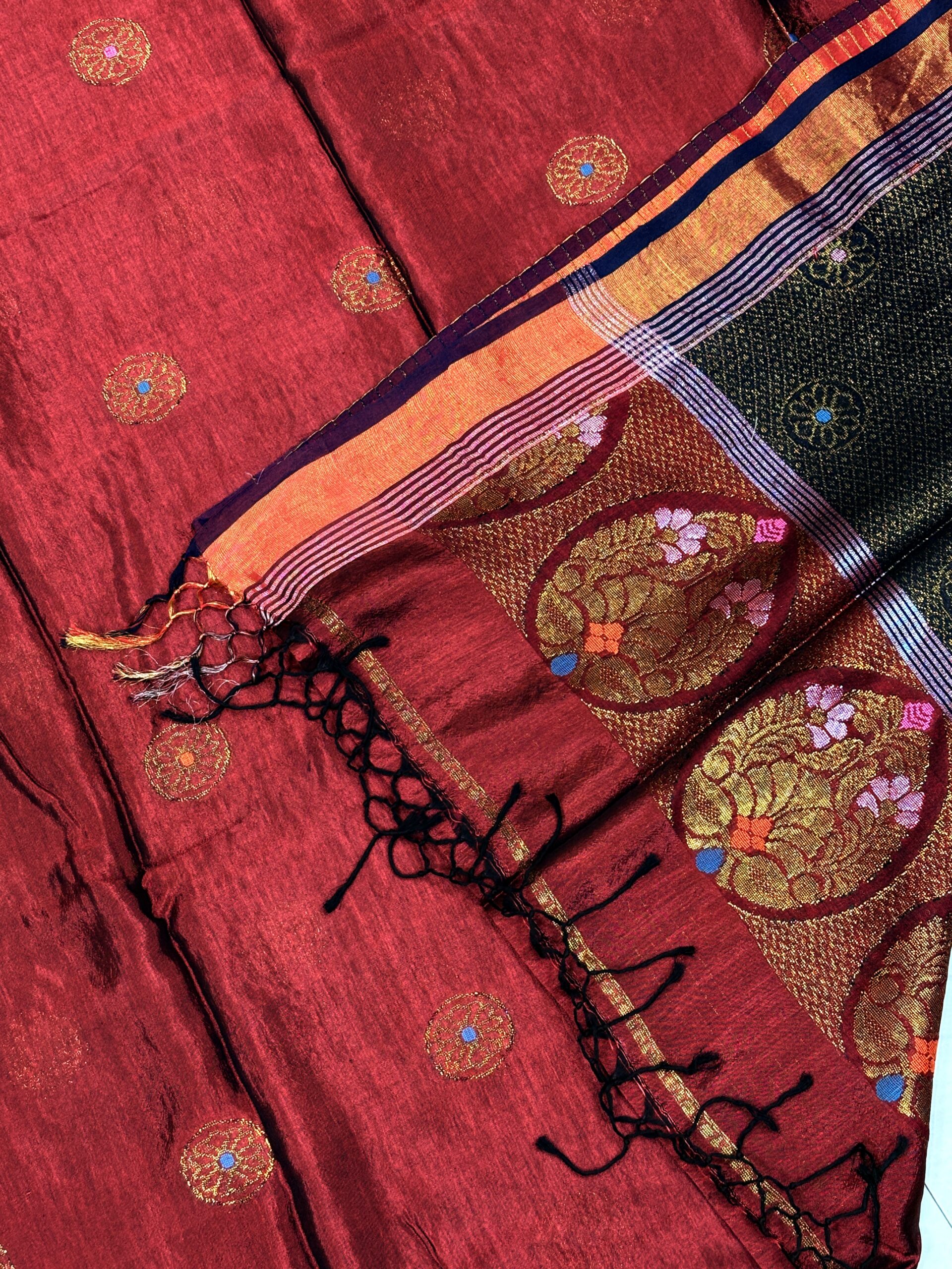 Maroon Katan Silk Jamdani Saree with Blouse Piece - Image 7