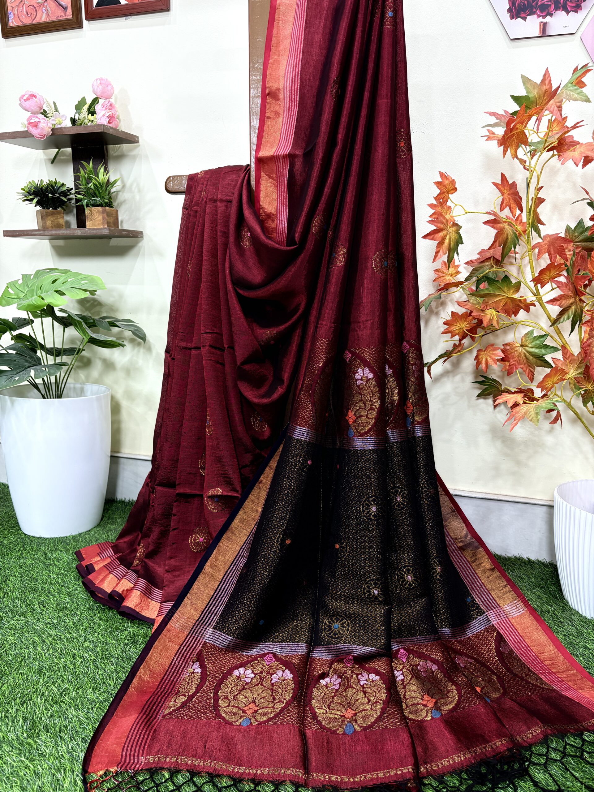 Maroon Katan Silk Jamdani Saree with Blouse Piece - Image 2