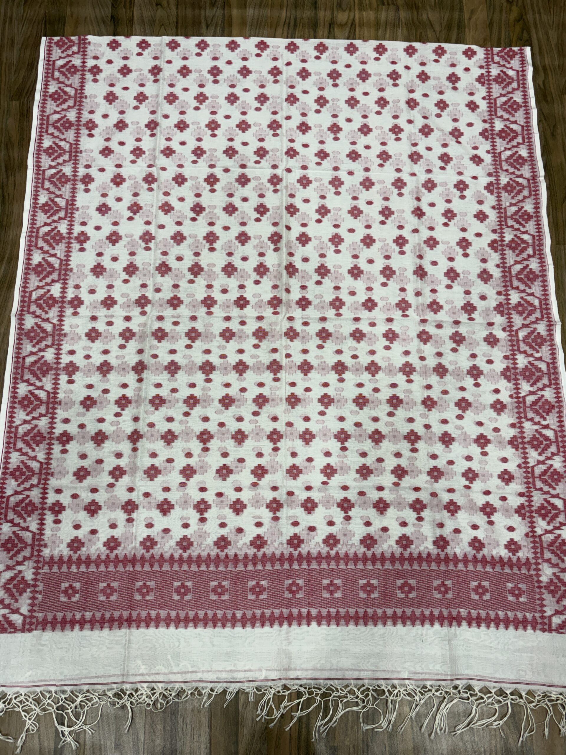 Maroon Work Premuium Mulmul Cotton Dhakai Jamdani Dupatta - Image 2