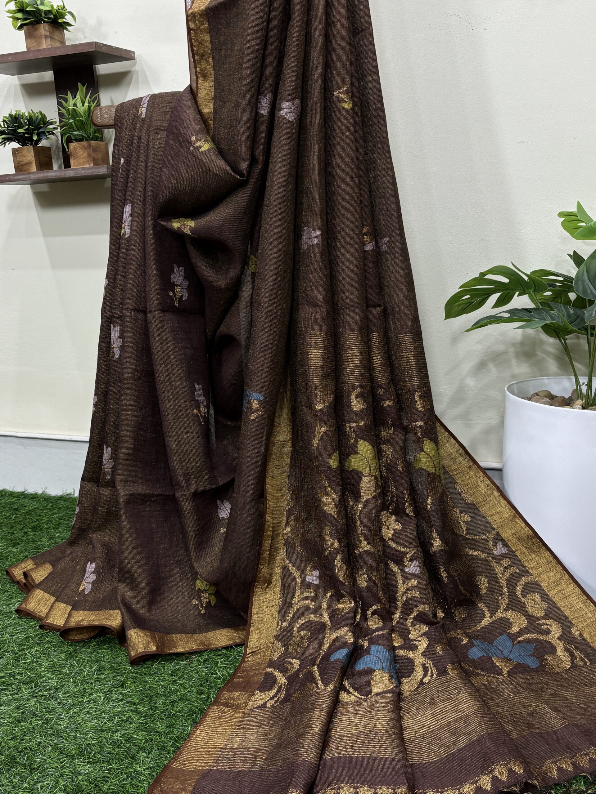 Brown Floral Mina Buta Tissue Organic Linen Jamdani Saree with Blouse Piece - Image 9