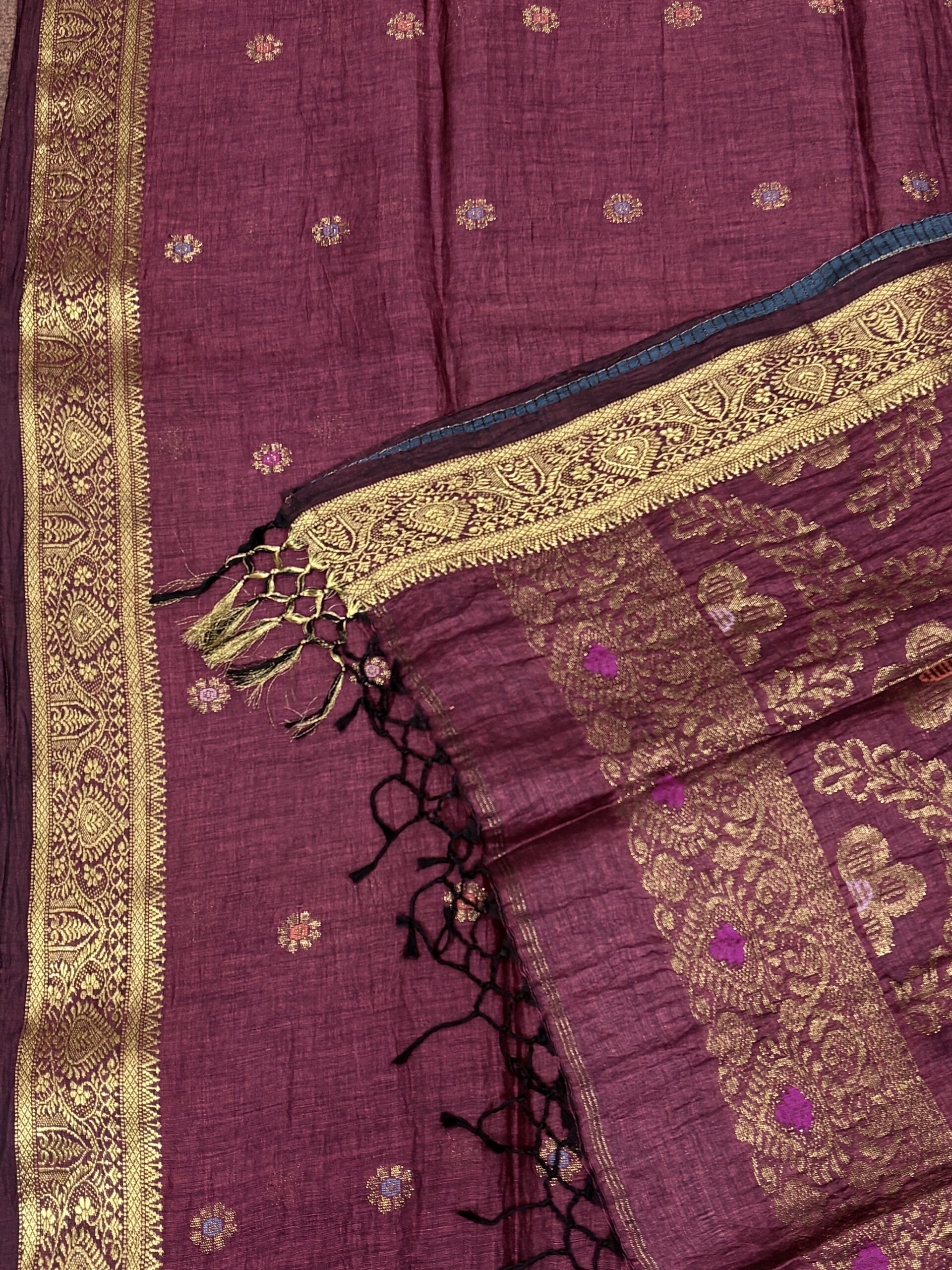 Maroon Floral Mina Buta Organic Linen Jamdani Saree - Image 8
