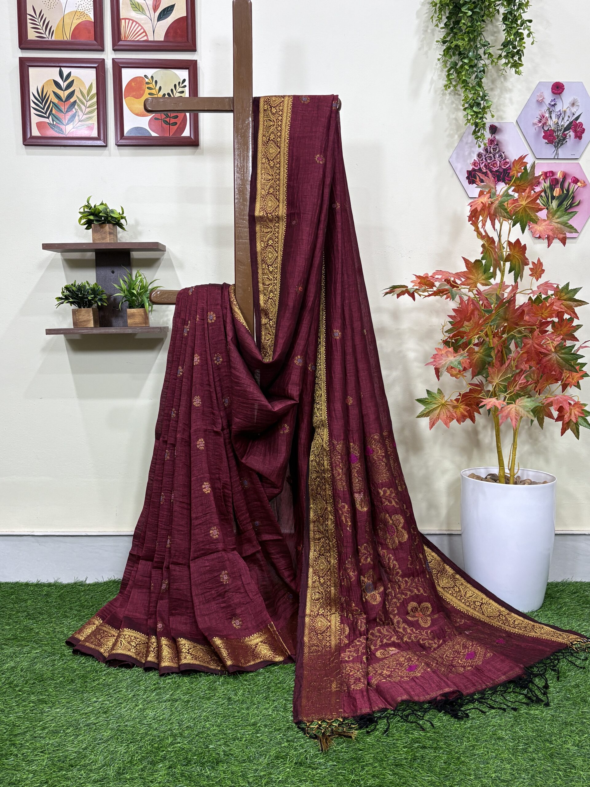 Maroon Floral Mina Buta Organic Linen Jamdani Saree