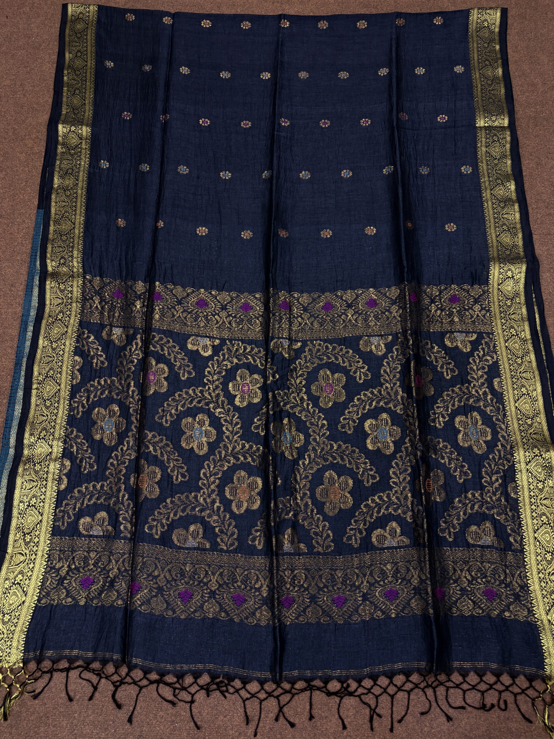 Black Floral Mina Buta Organic Linen Jamdani Saree - Image 6