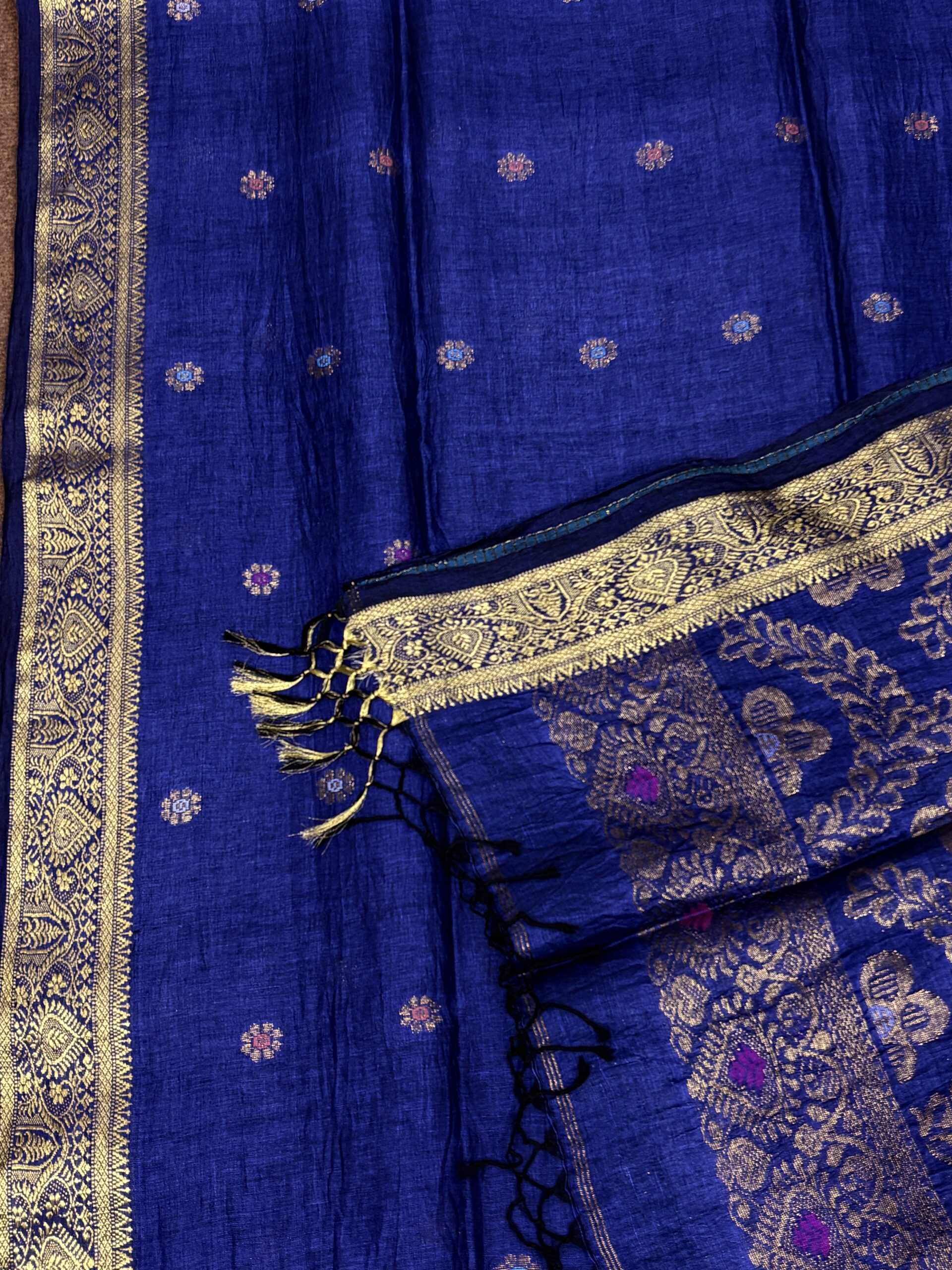 Navy Blue Floral Mina Buta Organic Linen Jamdani Saree - Image 8