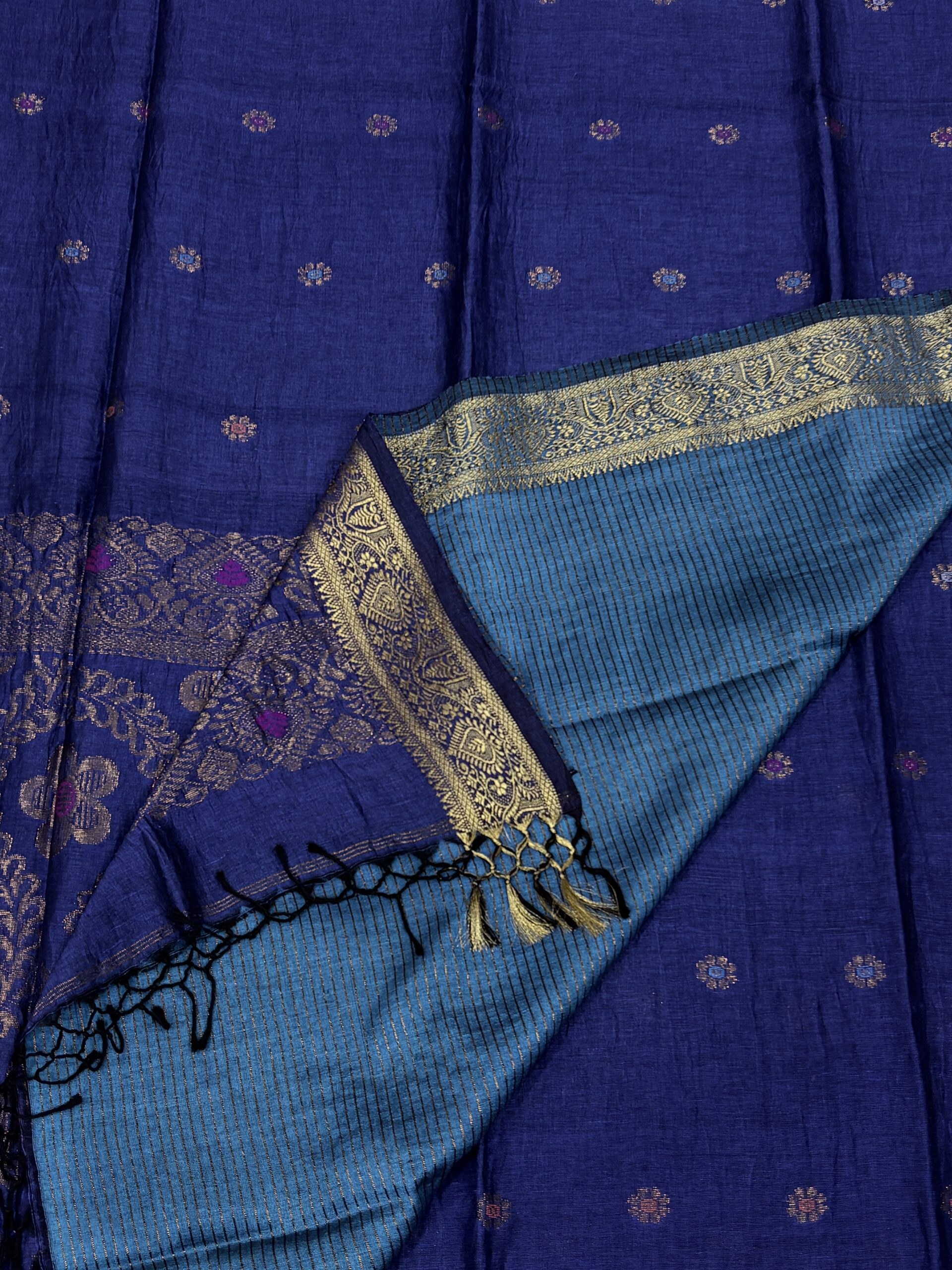 Navy Blue Floral Mina Buta Organic Linen Jamdani Saree - Image 4