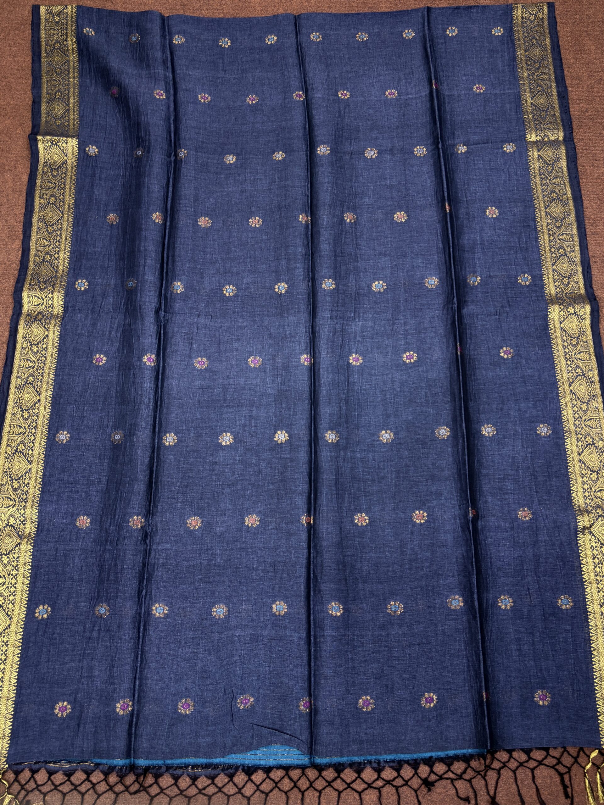 Gray Floral Mina Buta Organic Linen Jamdani Saree - Image 9