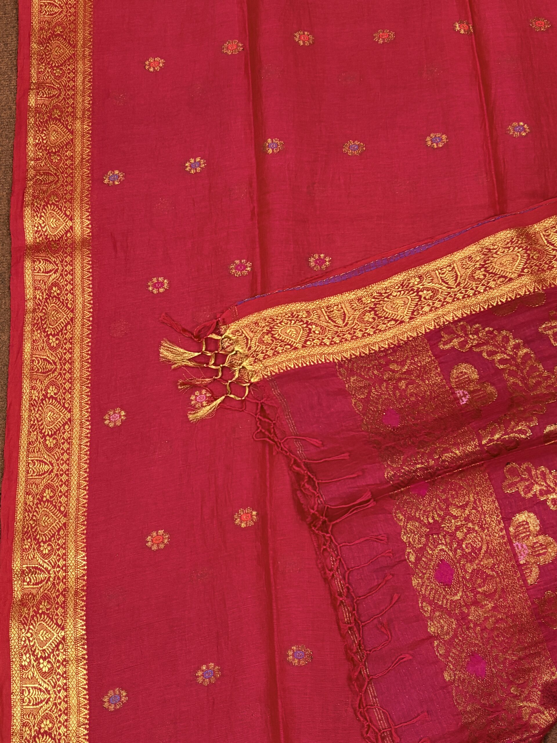 Red Floral Mina Buta Organic Linen Jamdani Saree - Image 8