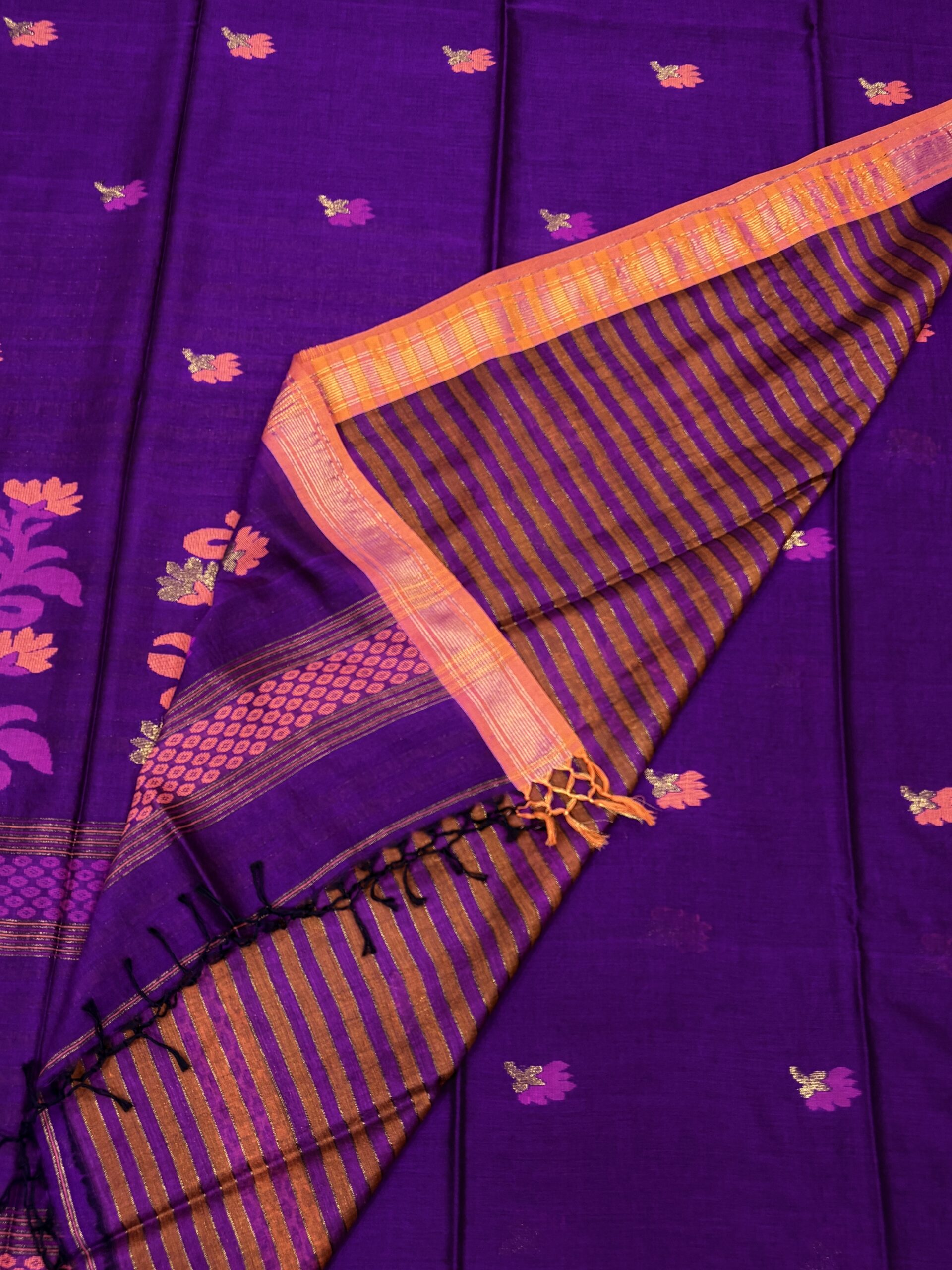 Purple Handloom Premium Cotton Jamdani Saree - Image 4