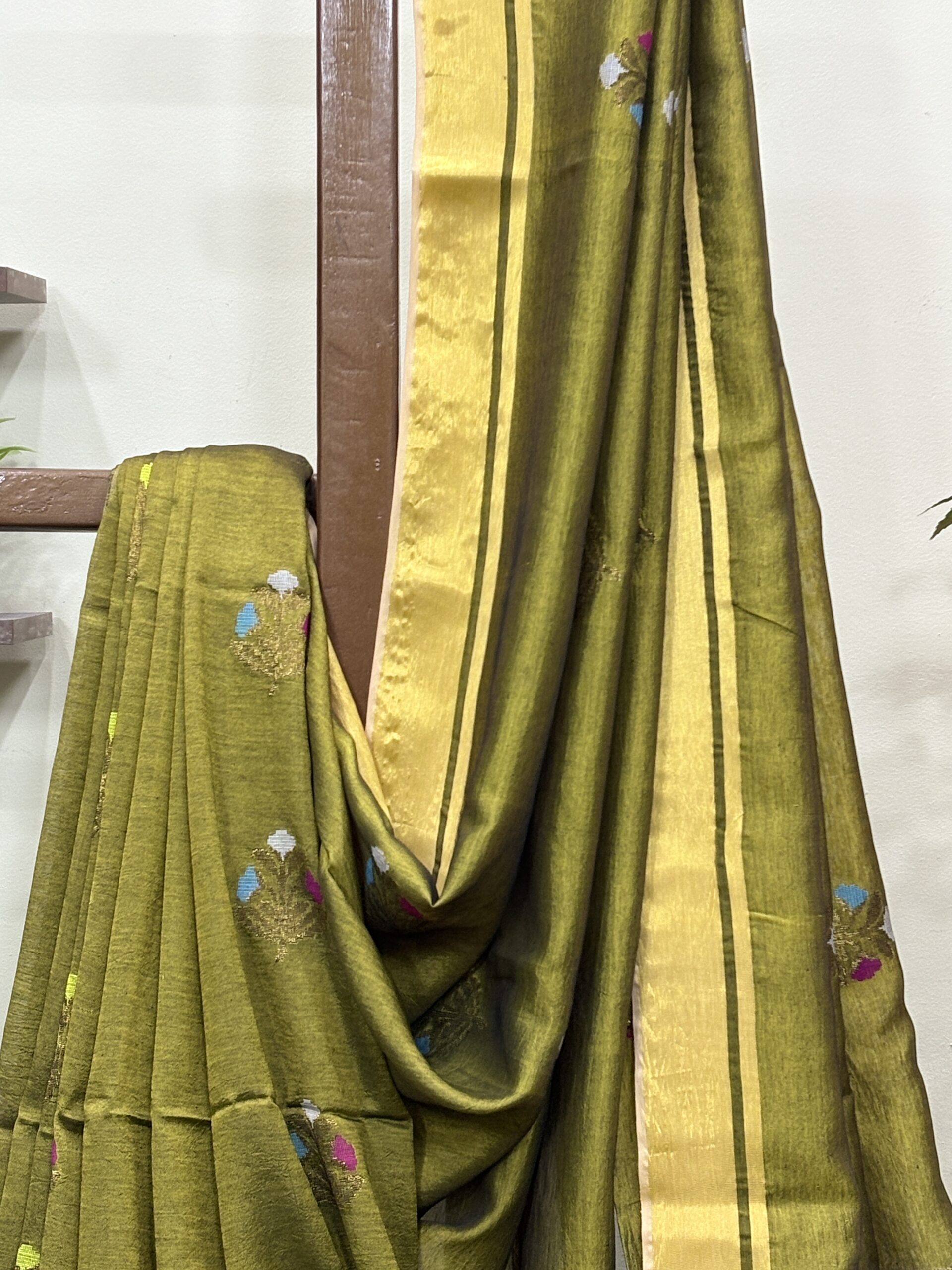 Greenish Yellow Katan Silk Jamdani Saree with Blouse Piece - Image 3