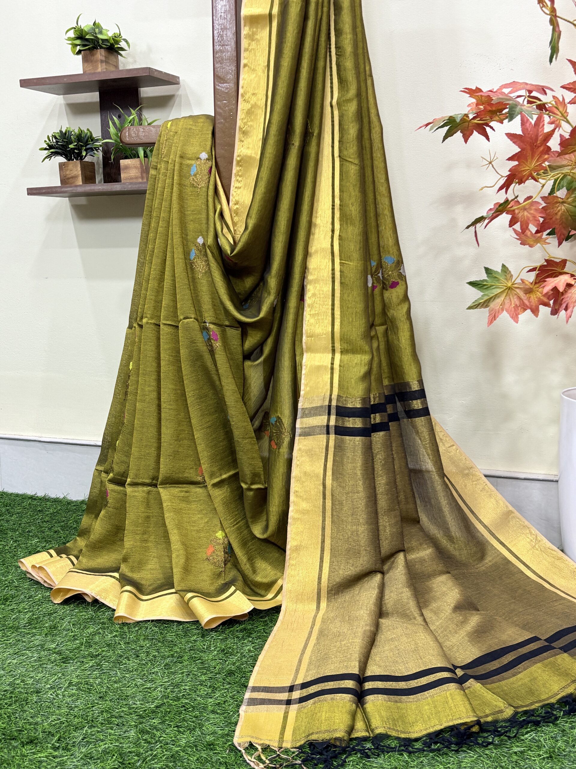 Greenish Yellow Katan Silk Jamdani Saree with Blouse Piece - Image 2
