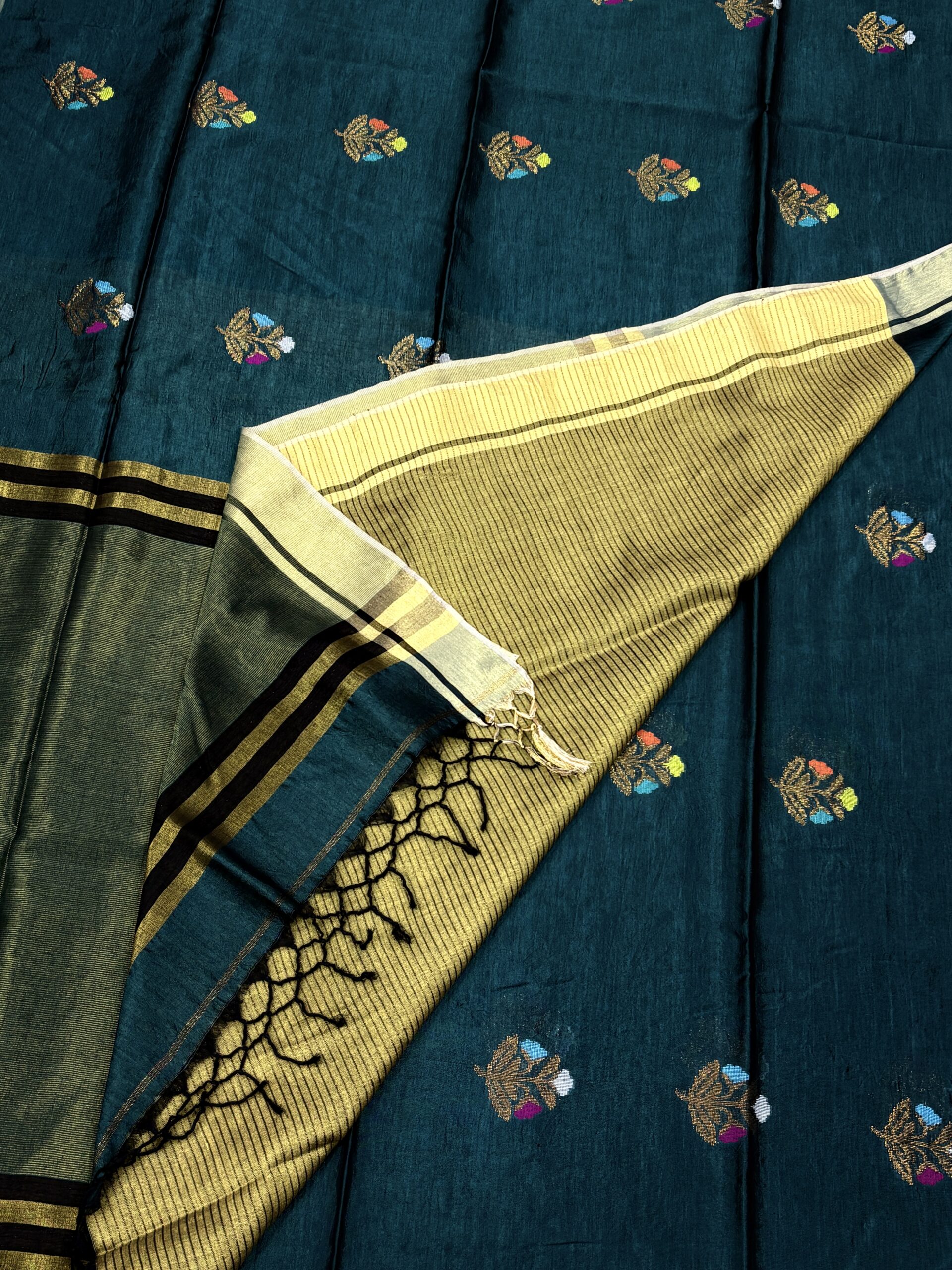 Rama Green Katan Silk Jamdani Saree with Blouse Piece - Image 3
